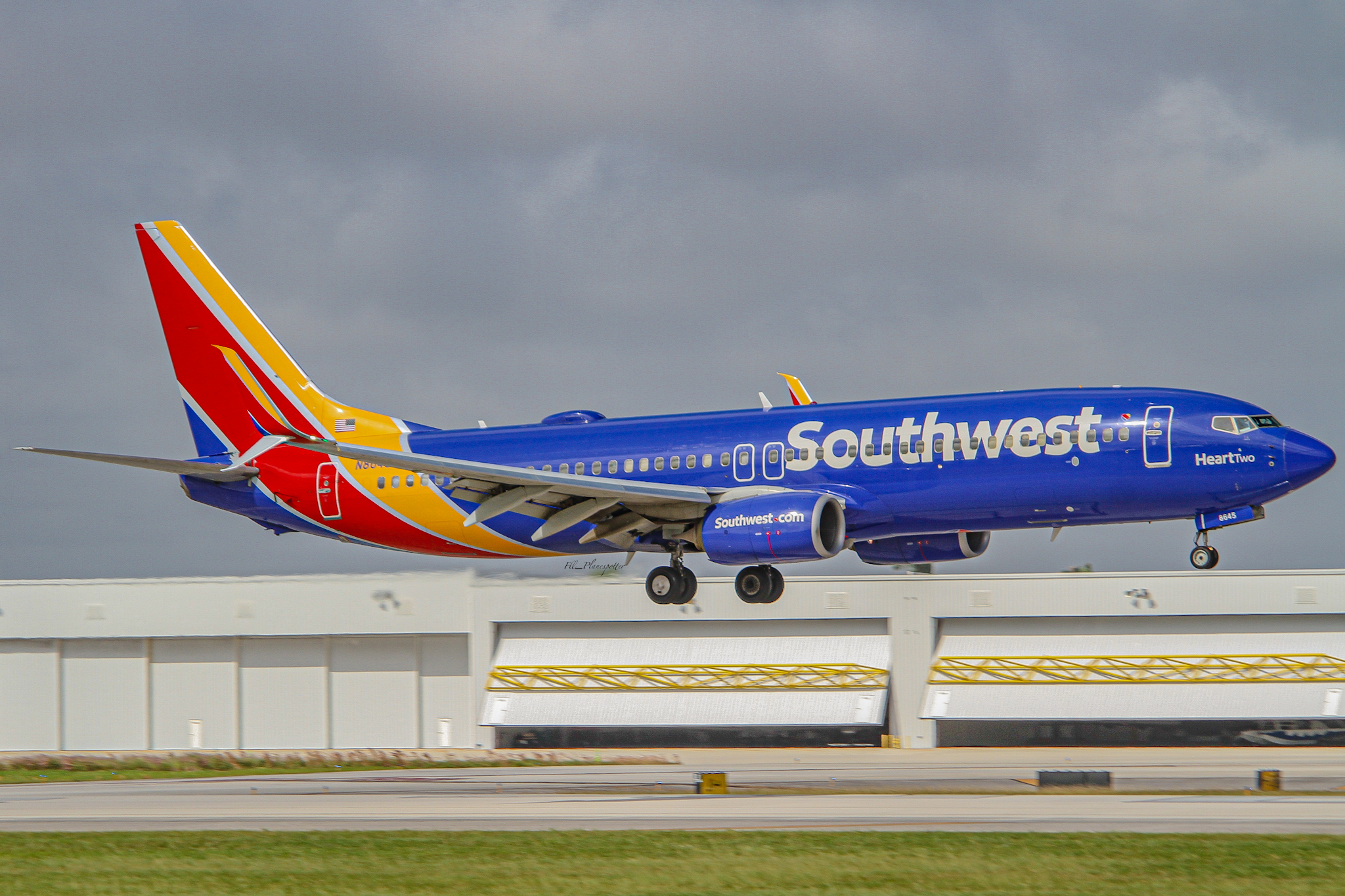 Full size: Southwest Airlines Boeing 737-800 N8645A at Fort Lauderdale/Hollywood International Airport