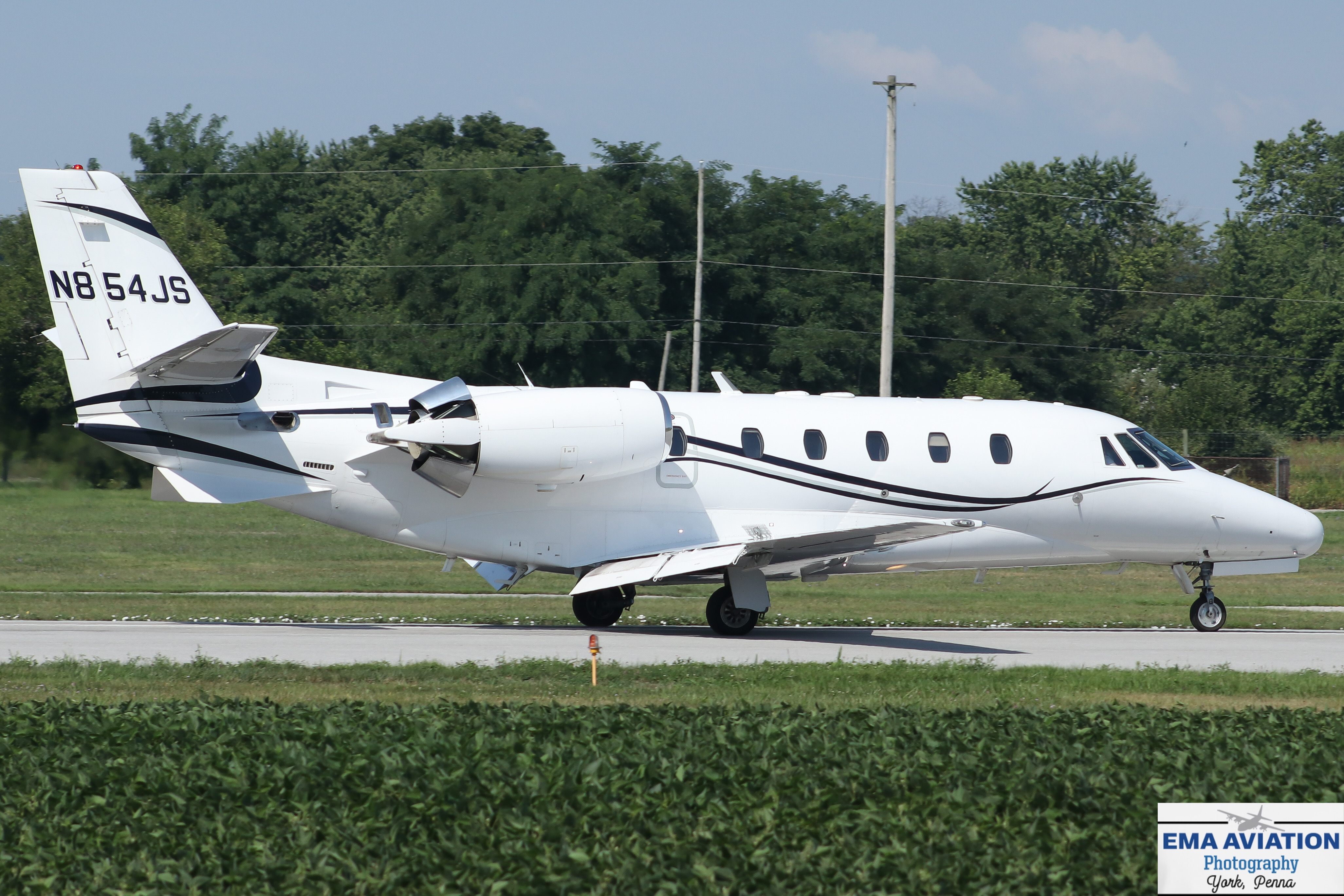 Full size: PRIVATE Cessna Citation 560XL Excel N854JS at York Airport