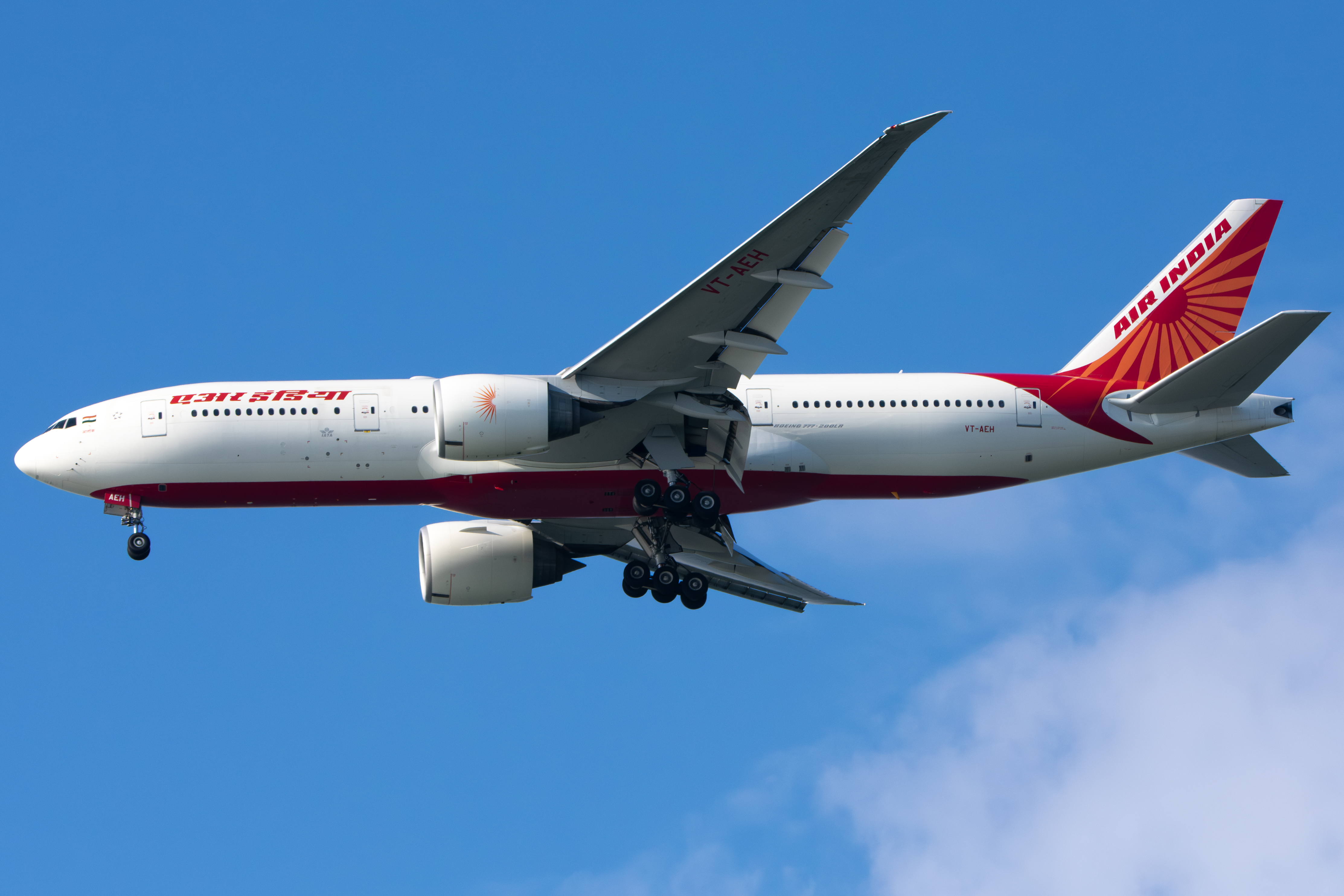 Full size: Air India Boeing 777-200LR VT-AEH at San Francisco International Airport