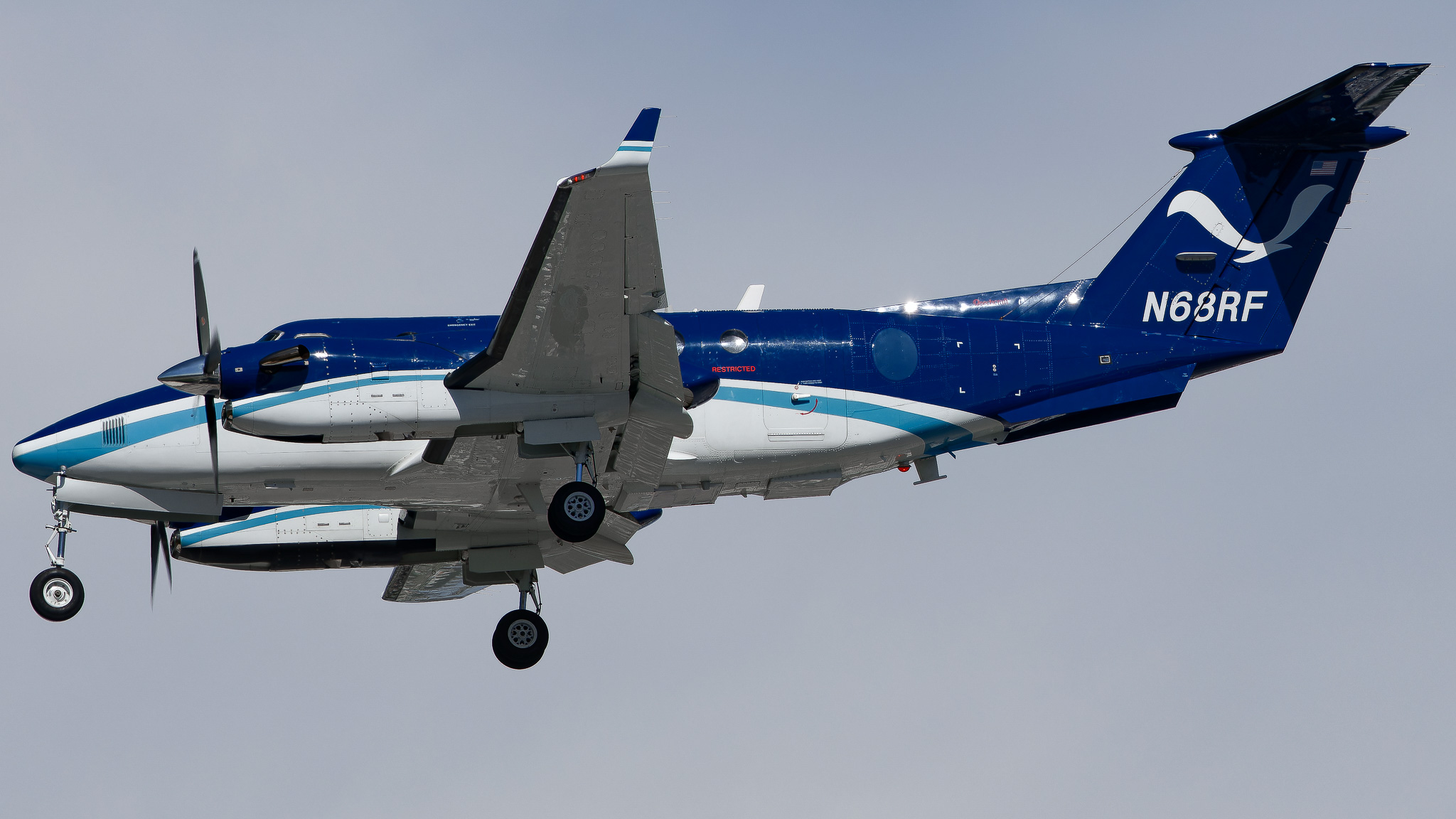 Full size: NOAA Beechcraft King Air 350 N68RF at Tampa International Airport