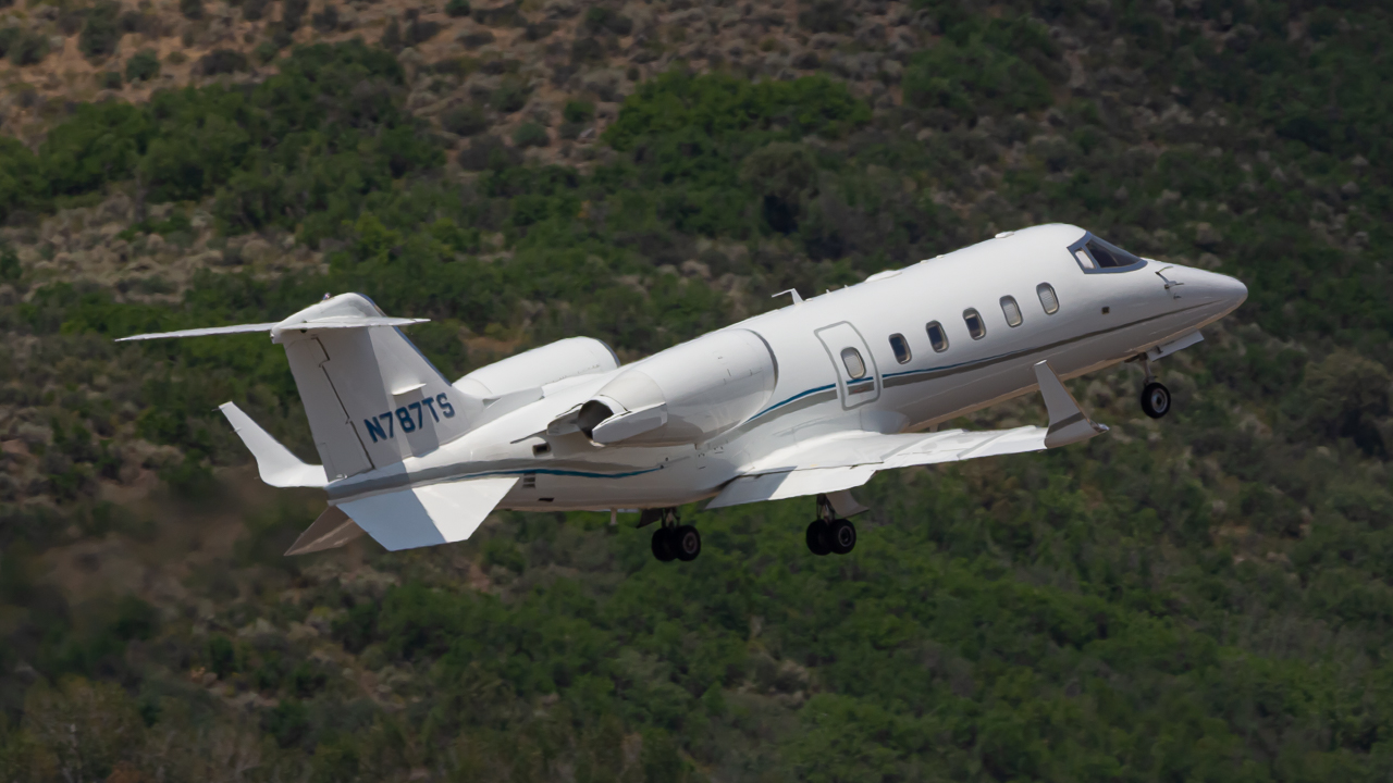 Full size: PRIVATE Learjet 60 N787TS at Aspen-Pitkin County Airport/Sardy Field