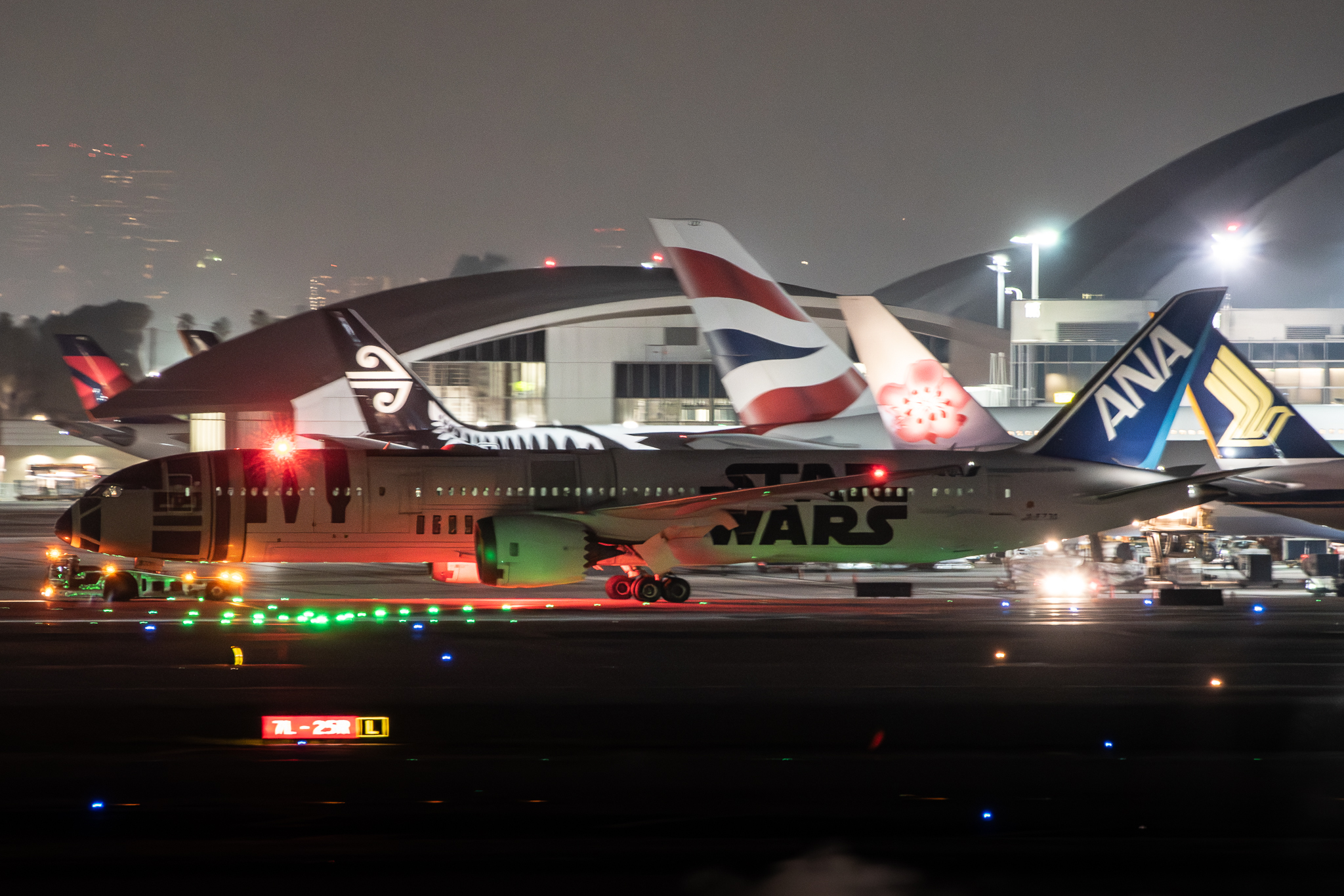 Full size: All Nippon Airways Boeing 787-9 JA873A at Los Angeles International Airport