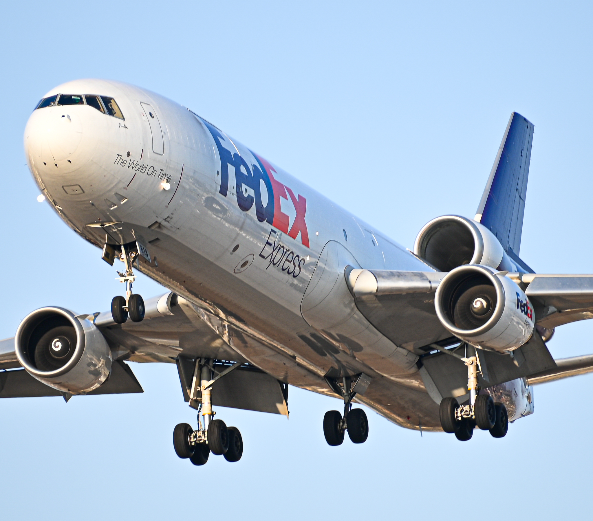 Full size: FedEx McDonnell Douglas MD-11F N618FE at Los Angeles International Airport