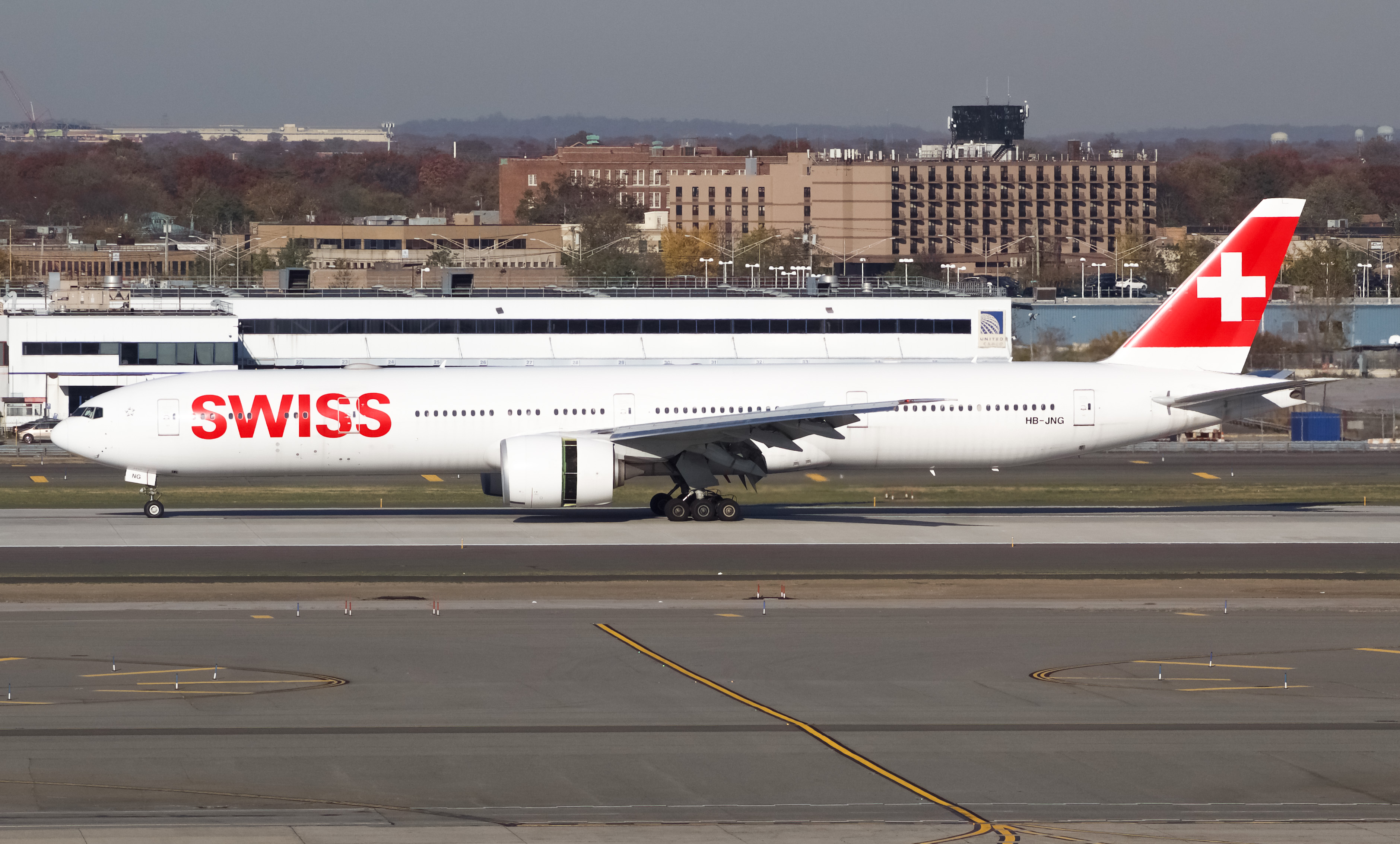 Full size: Swiss International Air Lines Boeing 777-300ER HB-JNG at John F. Kennedy International Airport