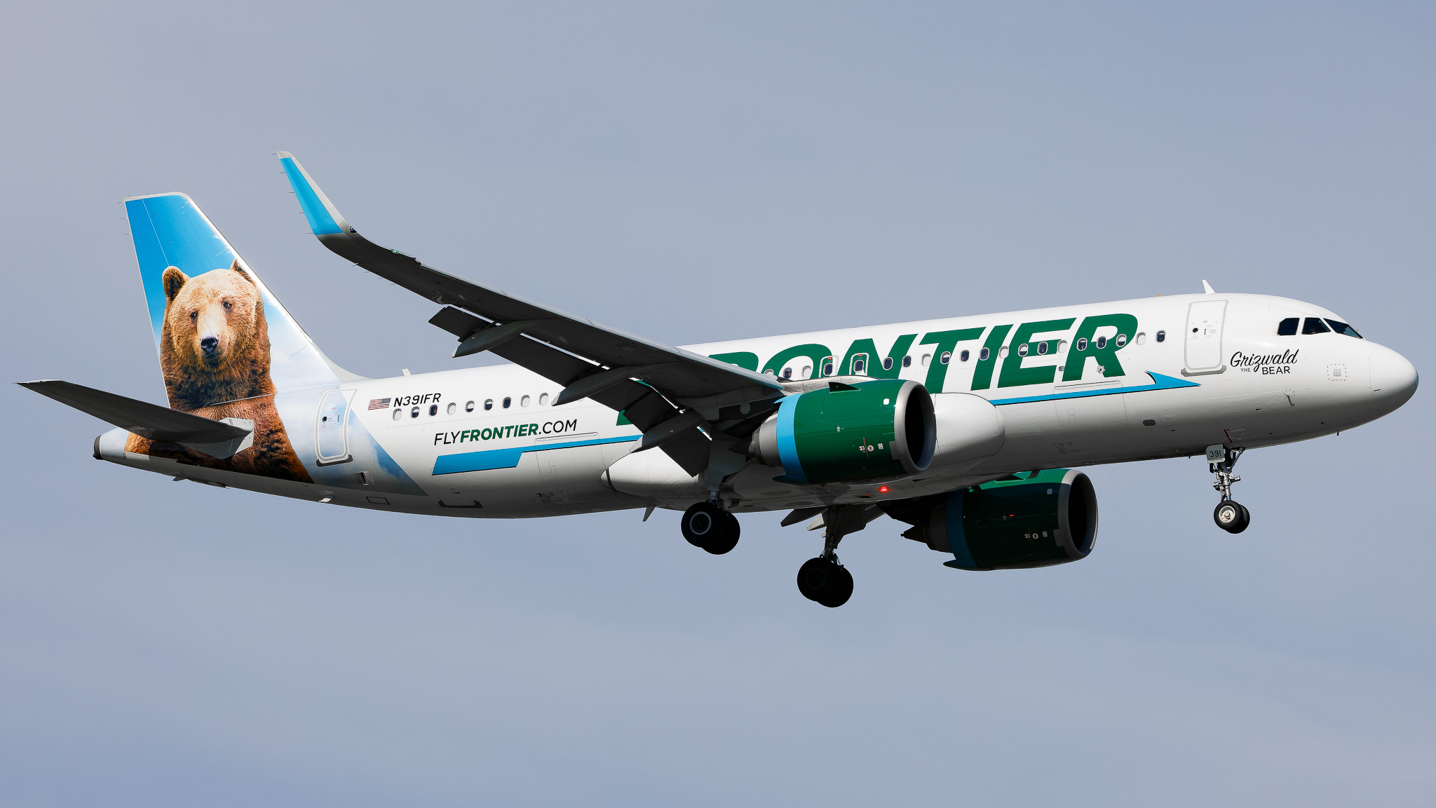 Full size: Frontier Airlines Airbus A320NEO N391FR at Tampa International Airport