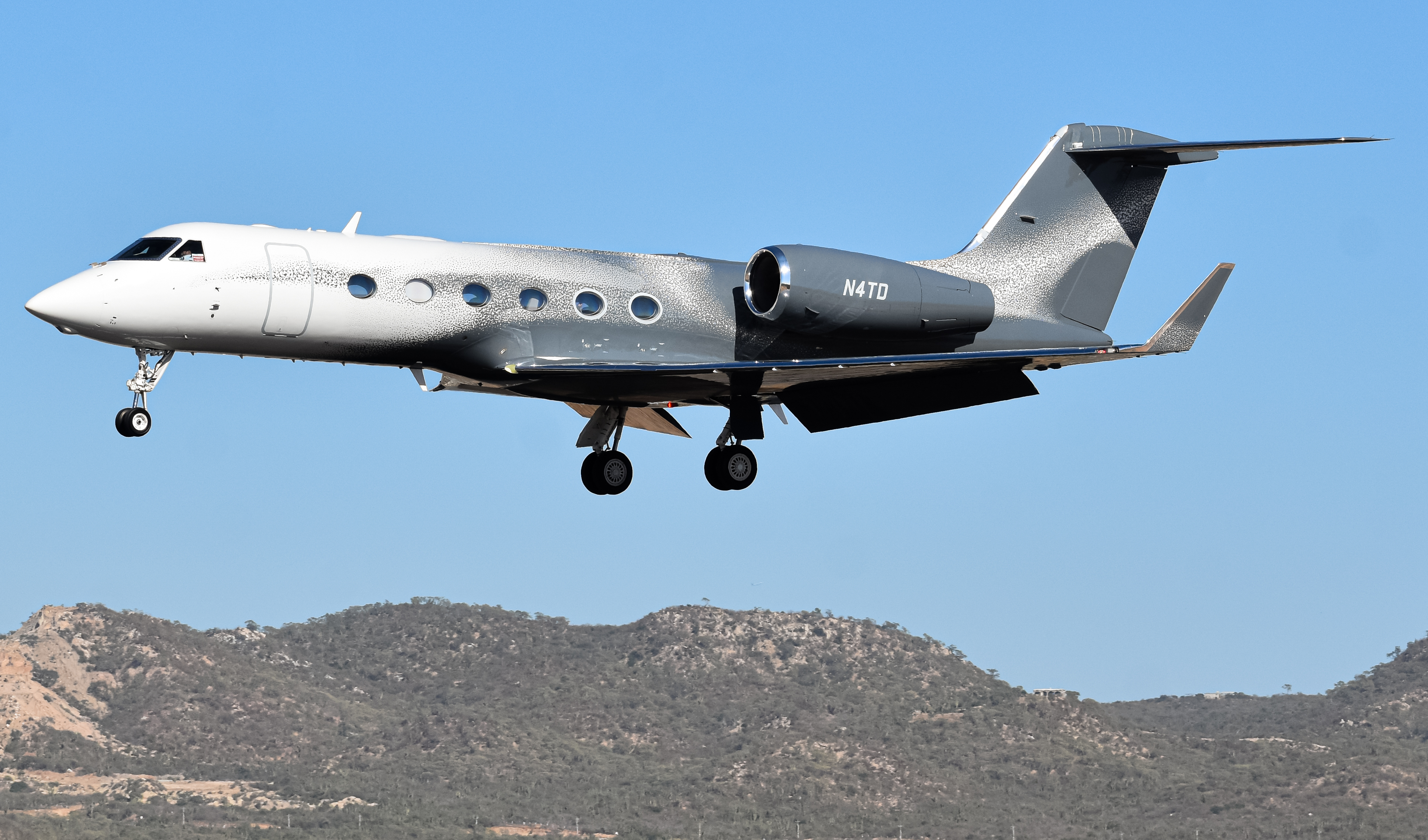 Full size: PRIVATE Gulfstream G450 N4TD at Aeropuerto de Cabo San Lucas Internacional