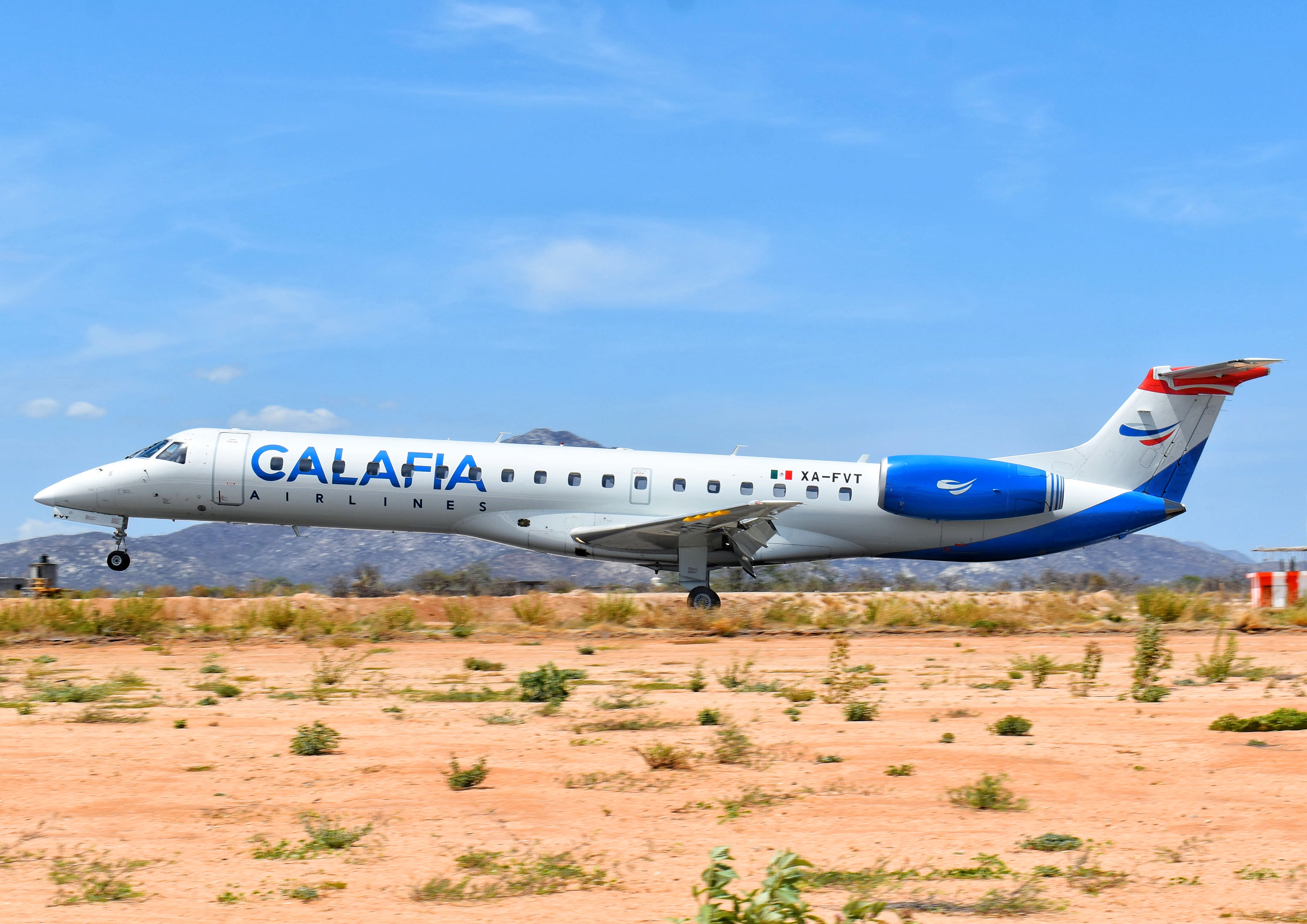 Full size: Calafia Airlines Embraer ERJ145 XA-FVT at Aeropuerto de Cabo San Lucas Internacional
