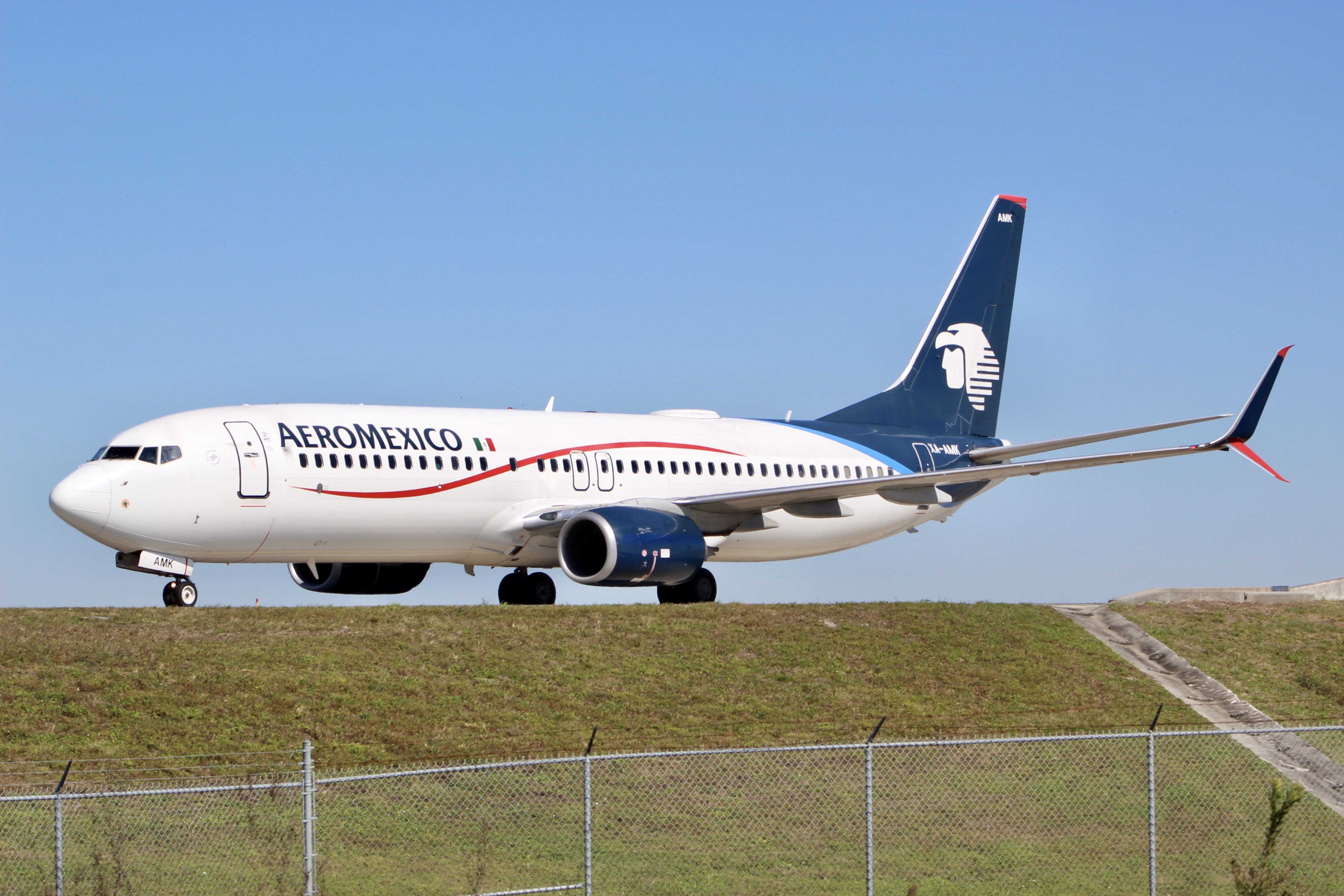 Full size: Aeromexico Boeing 737-800 XA-AMK at Orlando International Airport