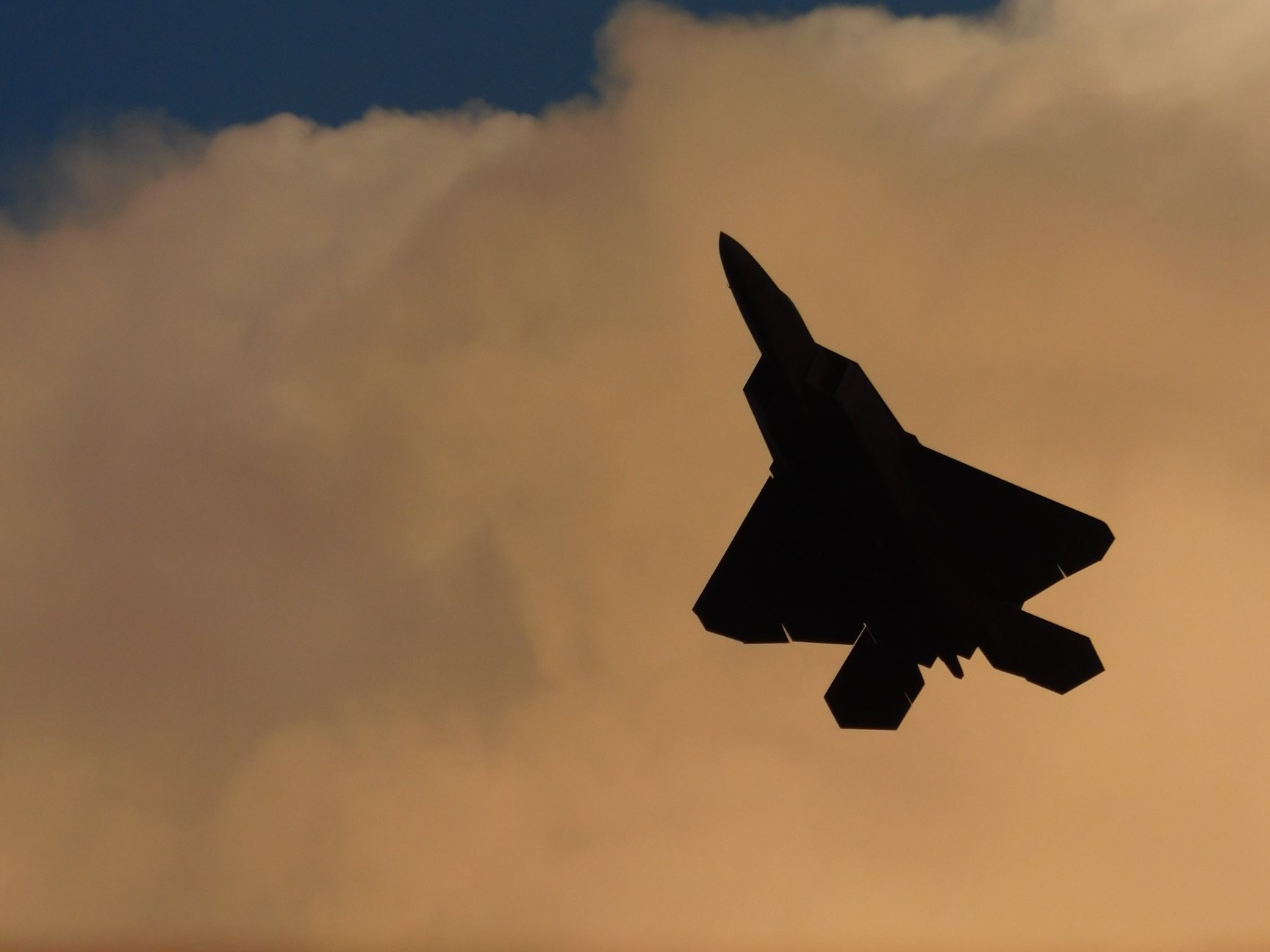 Full size: USAF - United States Air Force F22   at Wittman Regional Airport