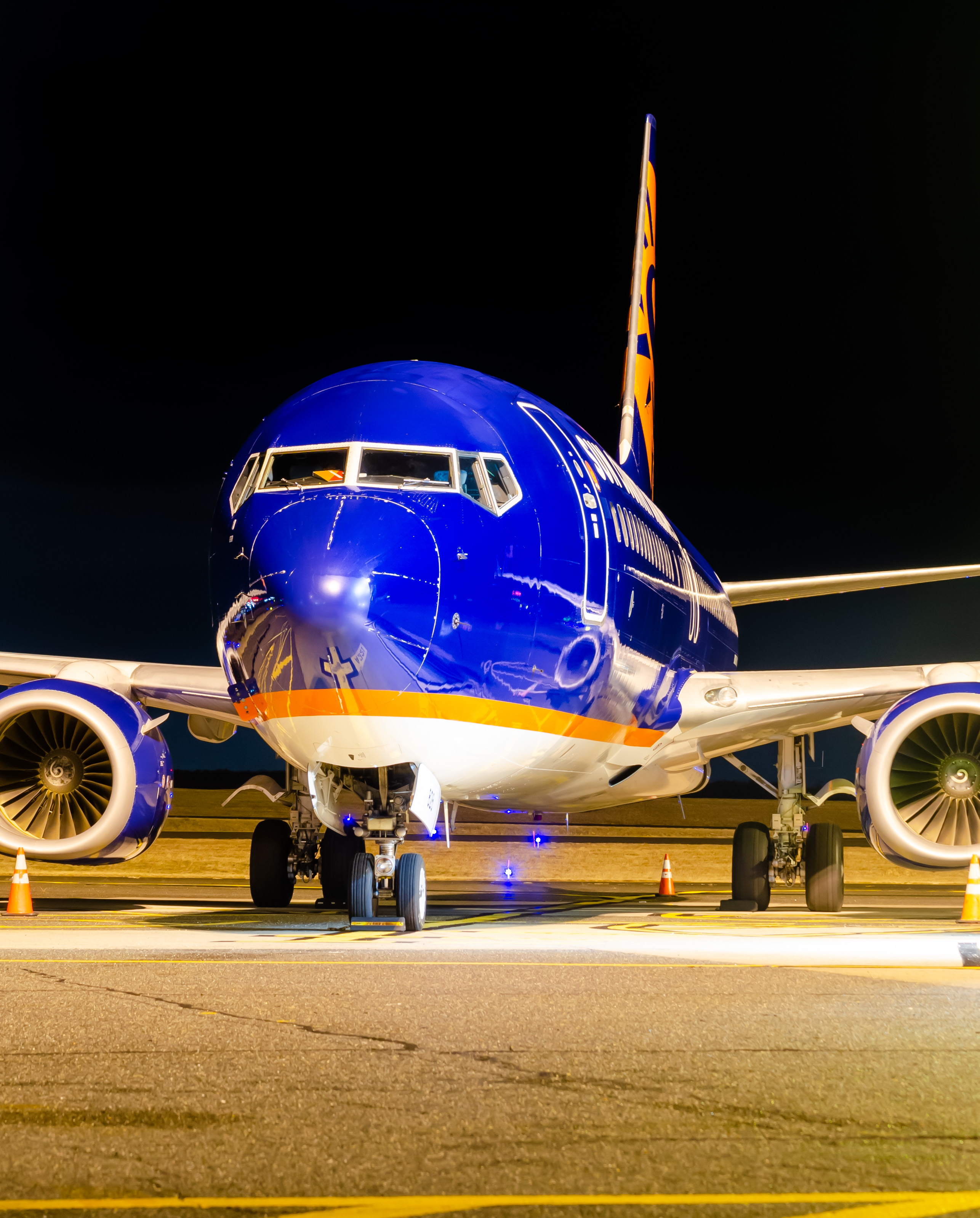 Full size: Sun Country Airlines Boeing 737-800 N826SY at Atlantic City International Airport