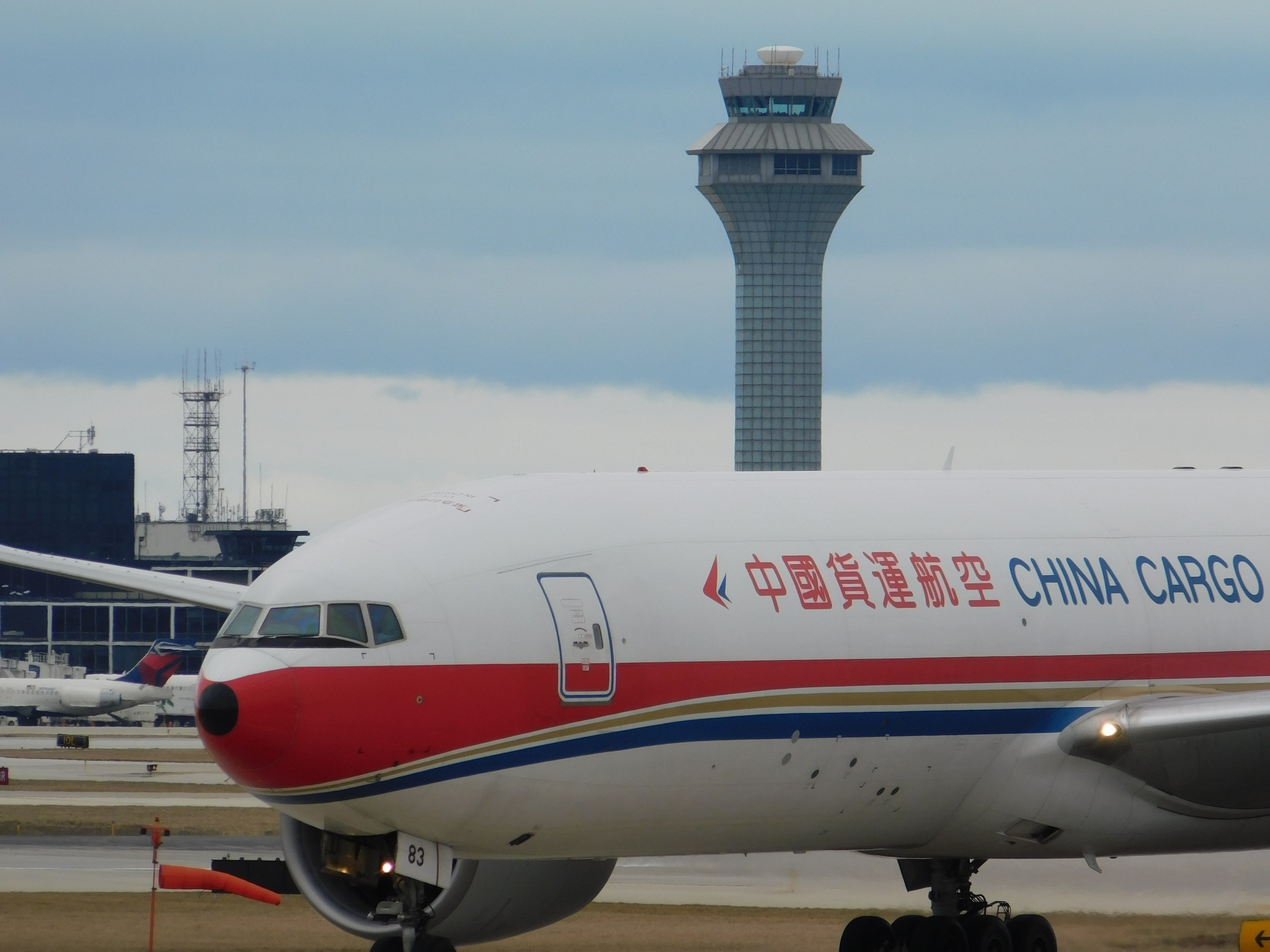 Full size: China Cargo Boeing 777-F B-2077 at Chicago O'Hare International Airport