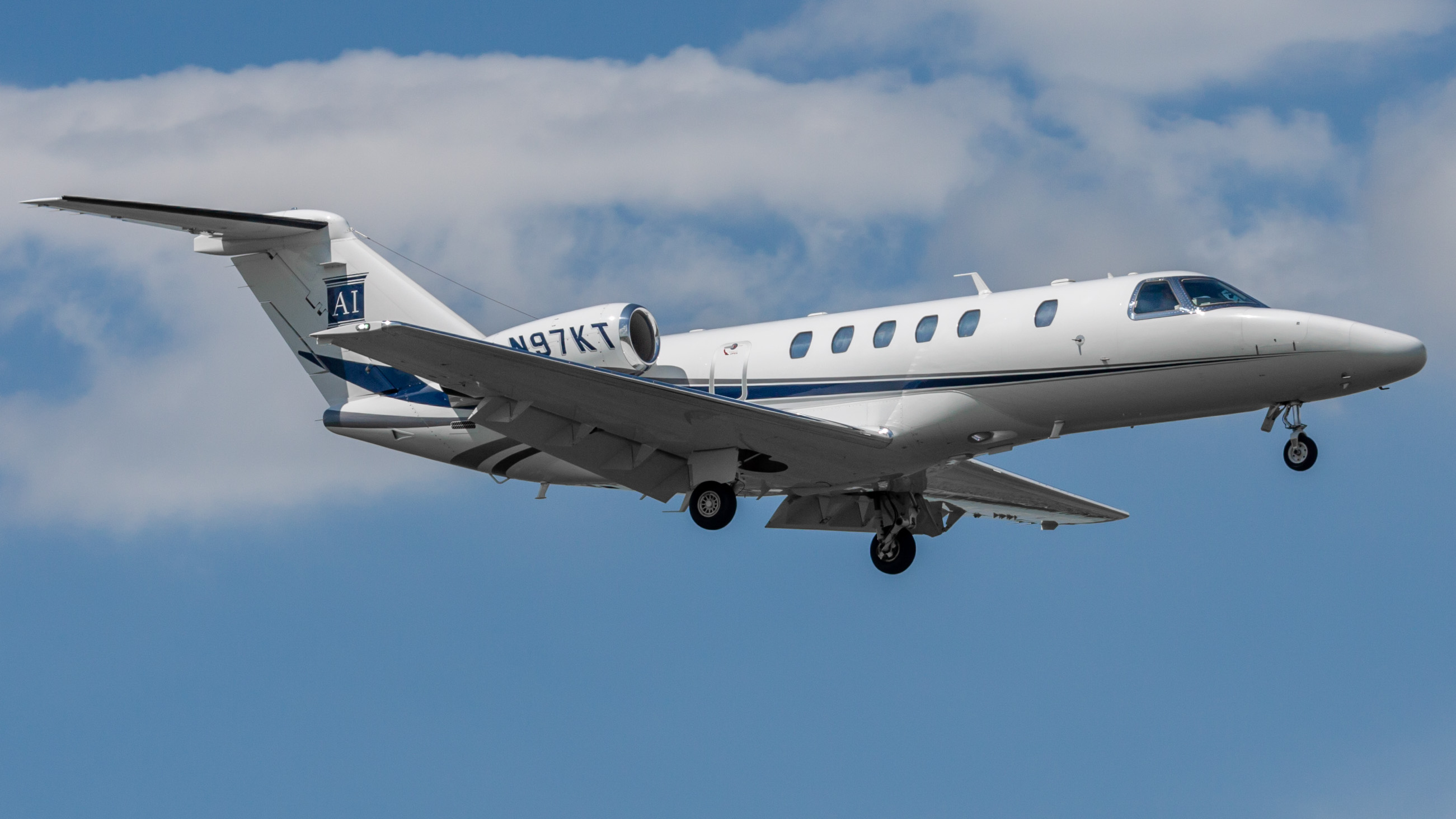 Full size: PRIVATE Cessna Citation CJ4 N97KT at William P Hobby Airport