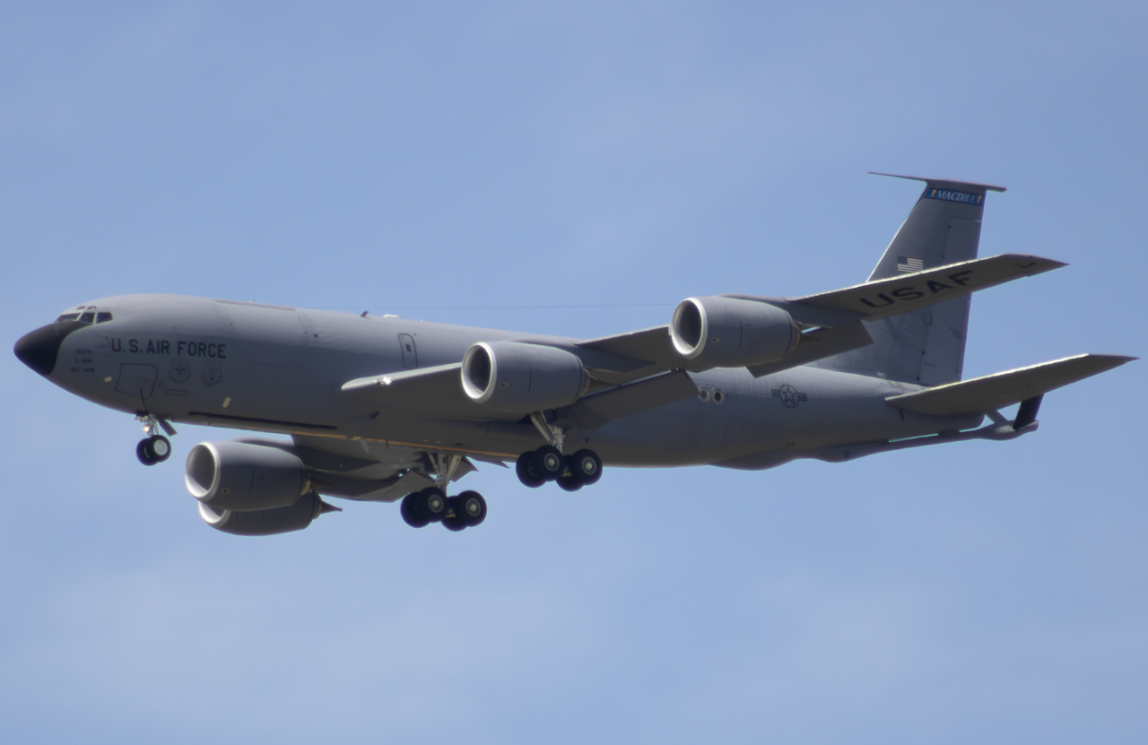 Full size: USAF - United States Air Force Boeing KC-135 Stratotanker 63-8020 at Mac Dill AFB