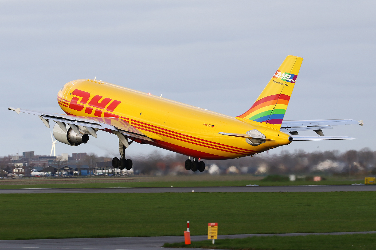 Full size: DHL Airbus A300-600F D-AEAR at Amsterdam Schiphol Airport