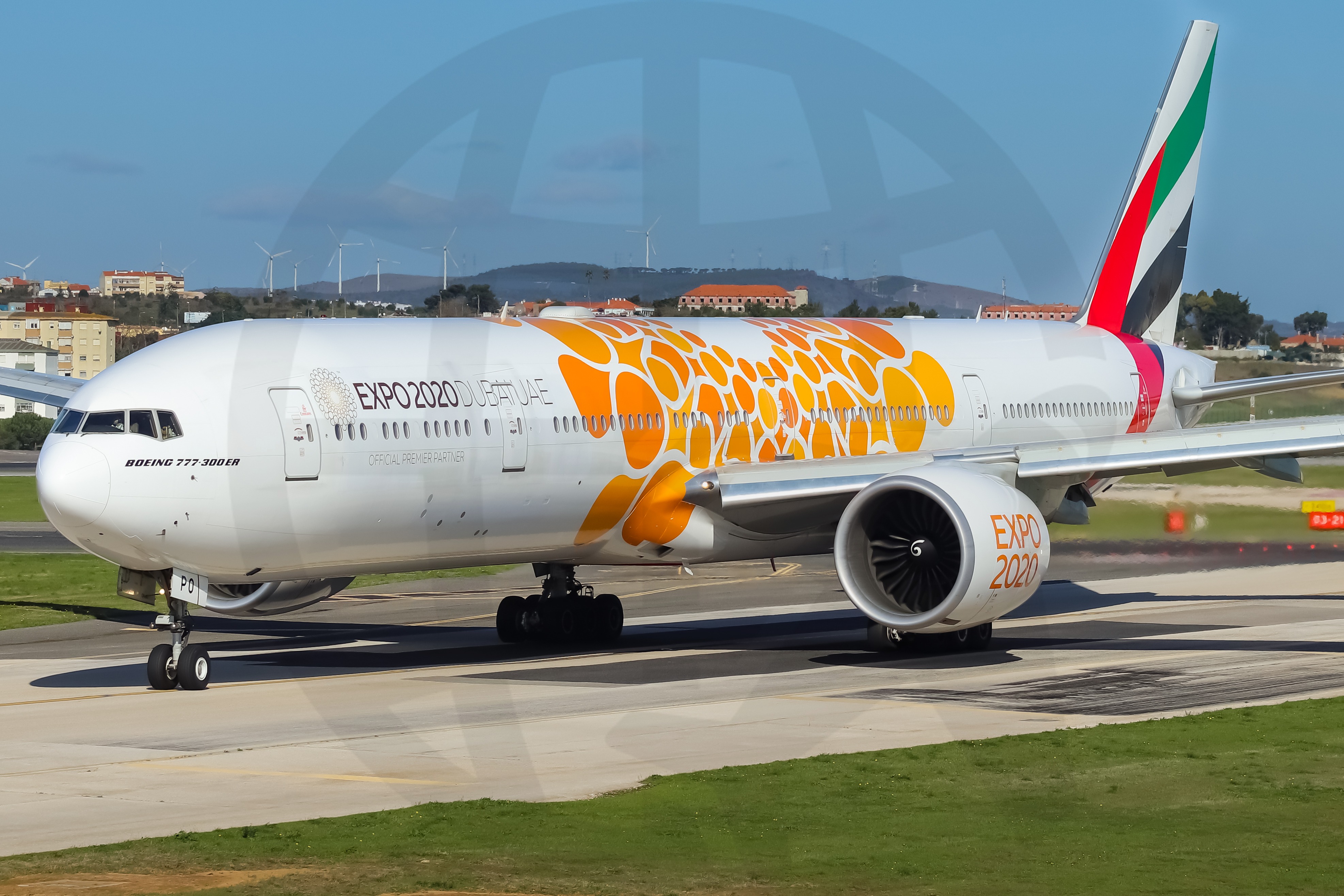 Full size: Emirates Boeing 777-300 A6-EPO at Lisbon Humberto Delgado Airport