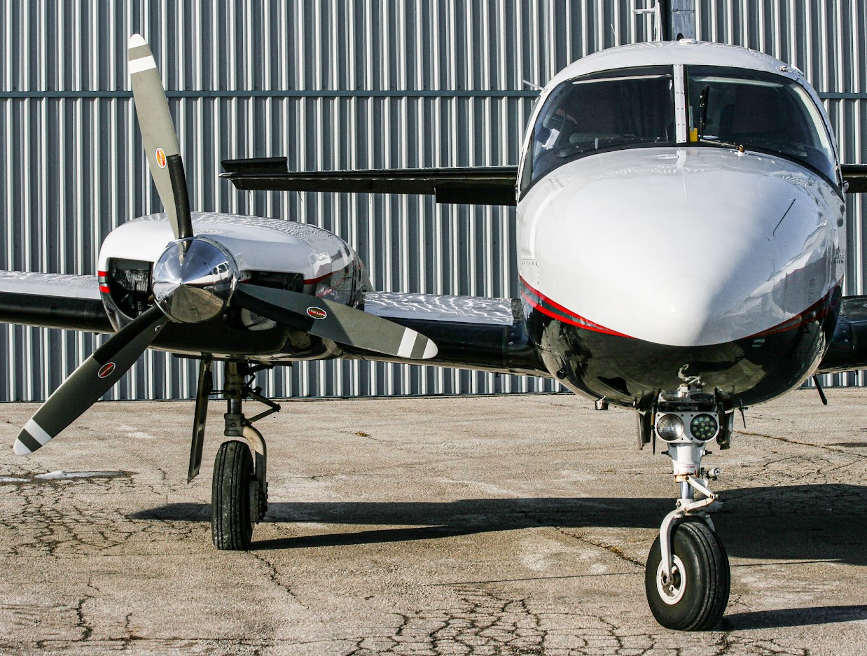 Full size: Private Piper PA-31 C-FNAG at 