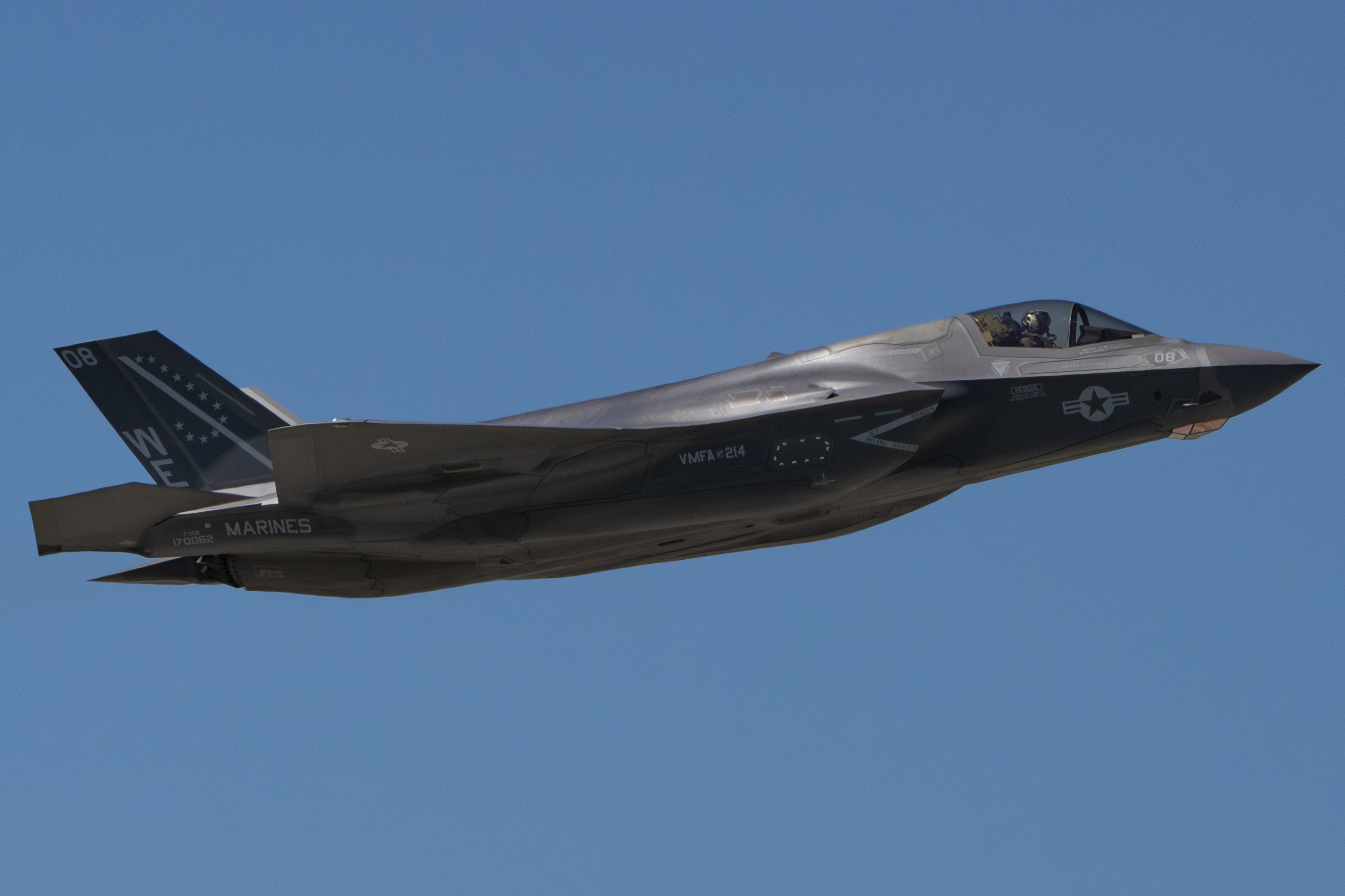 Full size: USMC - United States Marine Corp Lockheed Martin F-35B Lightning II 170062 at Moffett Federal Airfield
