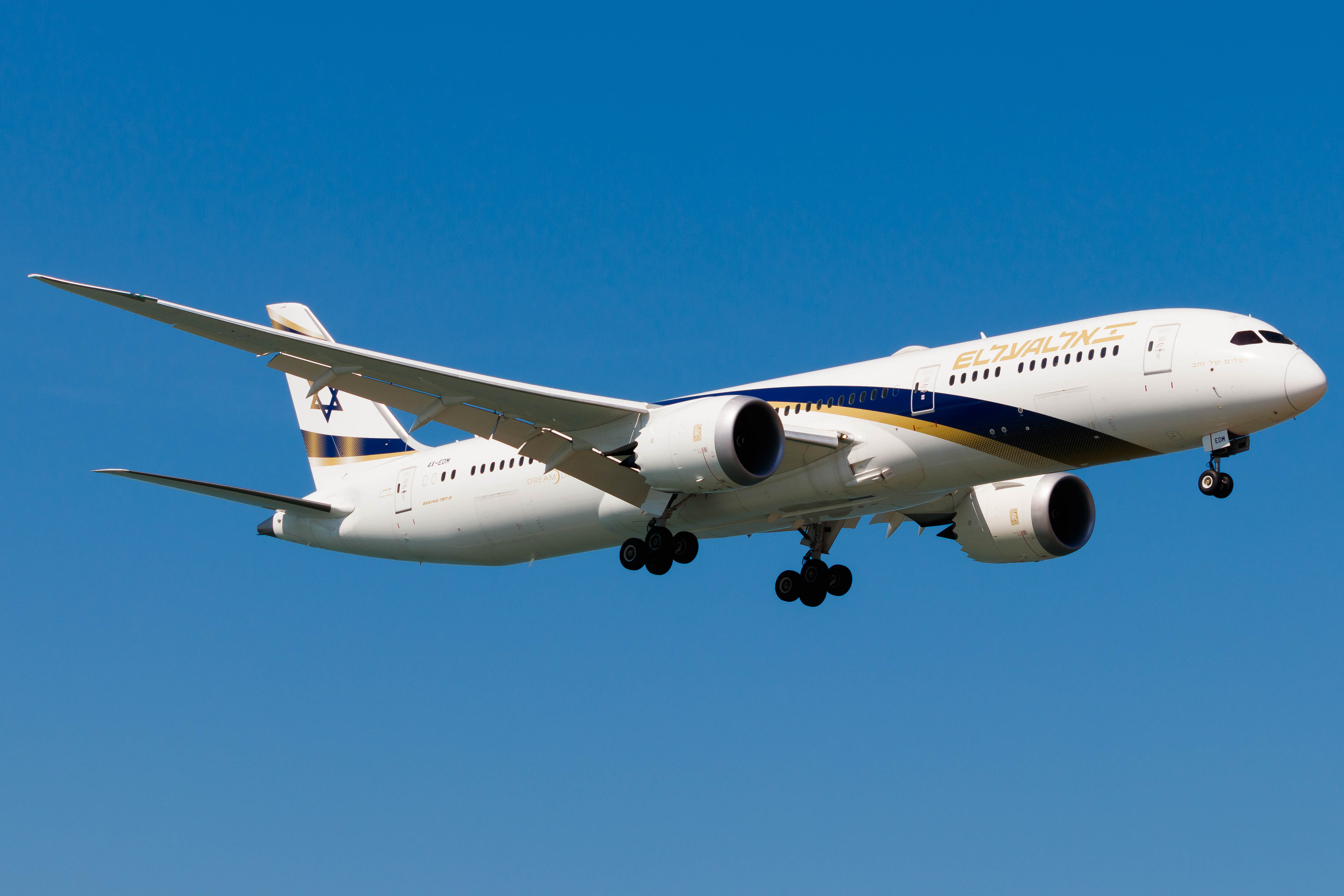 Full size: El Al Boeing 787-9 4X-EDM at Hong Kong International Airport