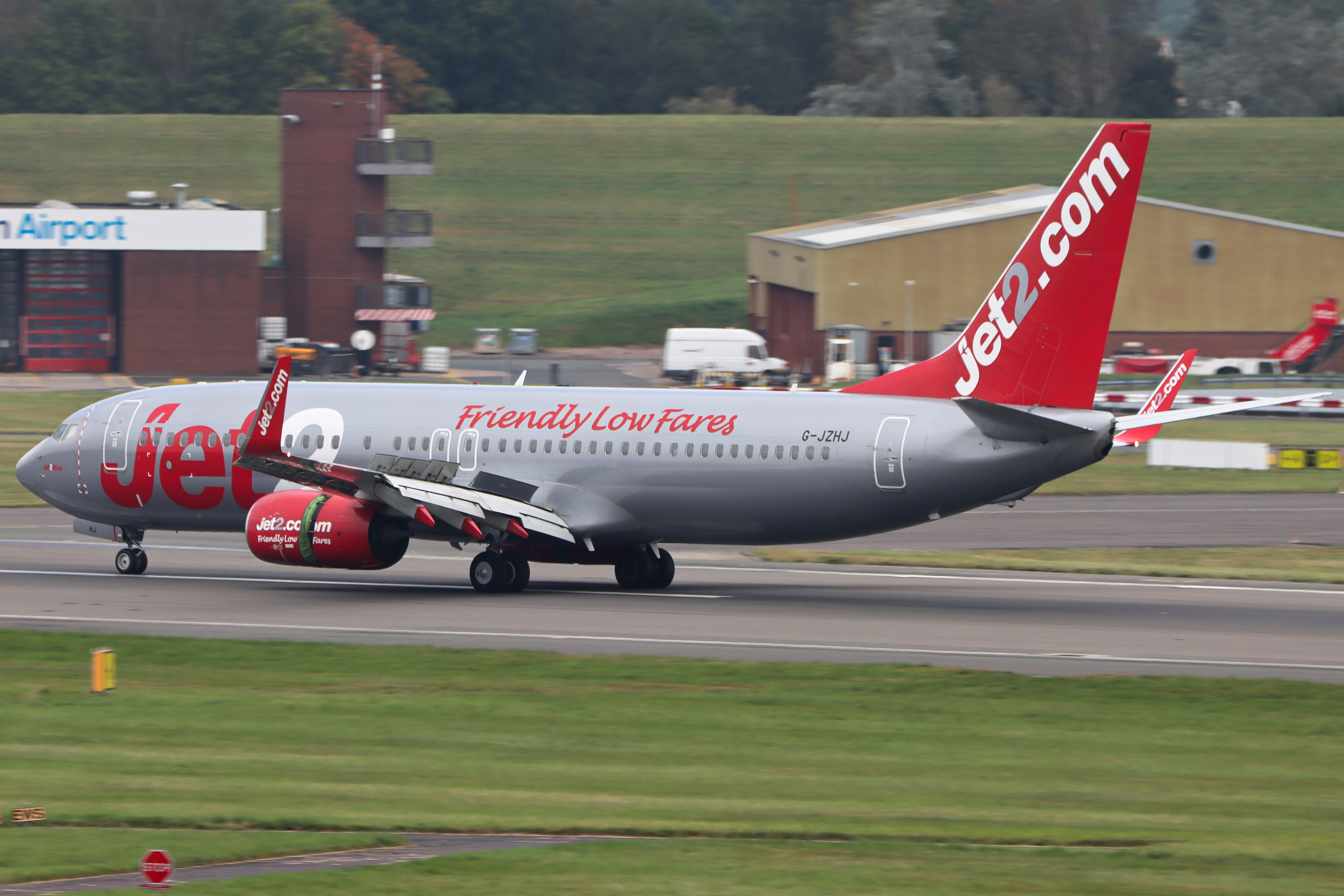 Full size: Jet2 Boeing 737-800 G-JZHJ at Birmingham Airport