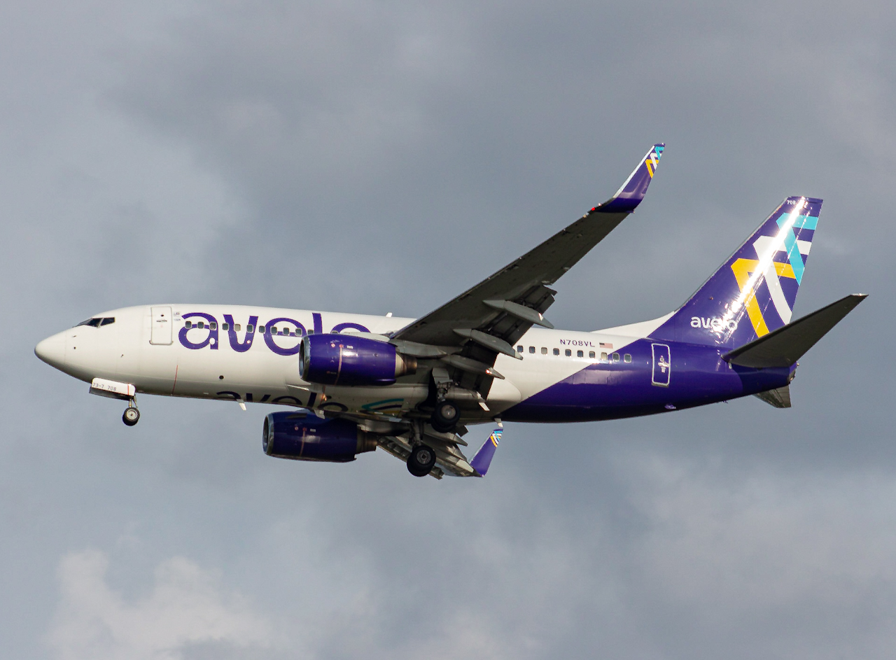 Full size: Avelo Airlines Boeing 737-700 N708VL at Tampa International Airport
