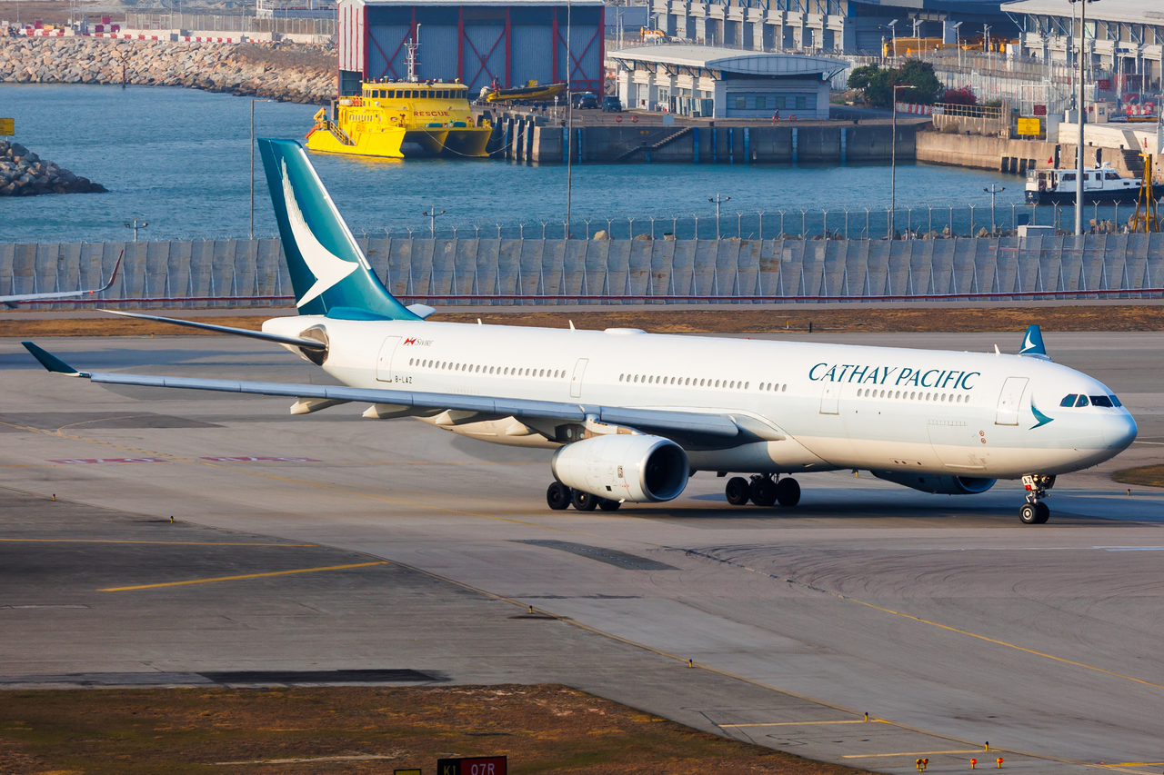 Full size: Cathay Pacific Airbus A330-300 B-LAZ at Hong Kong International Airport