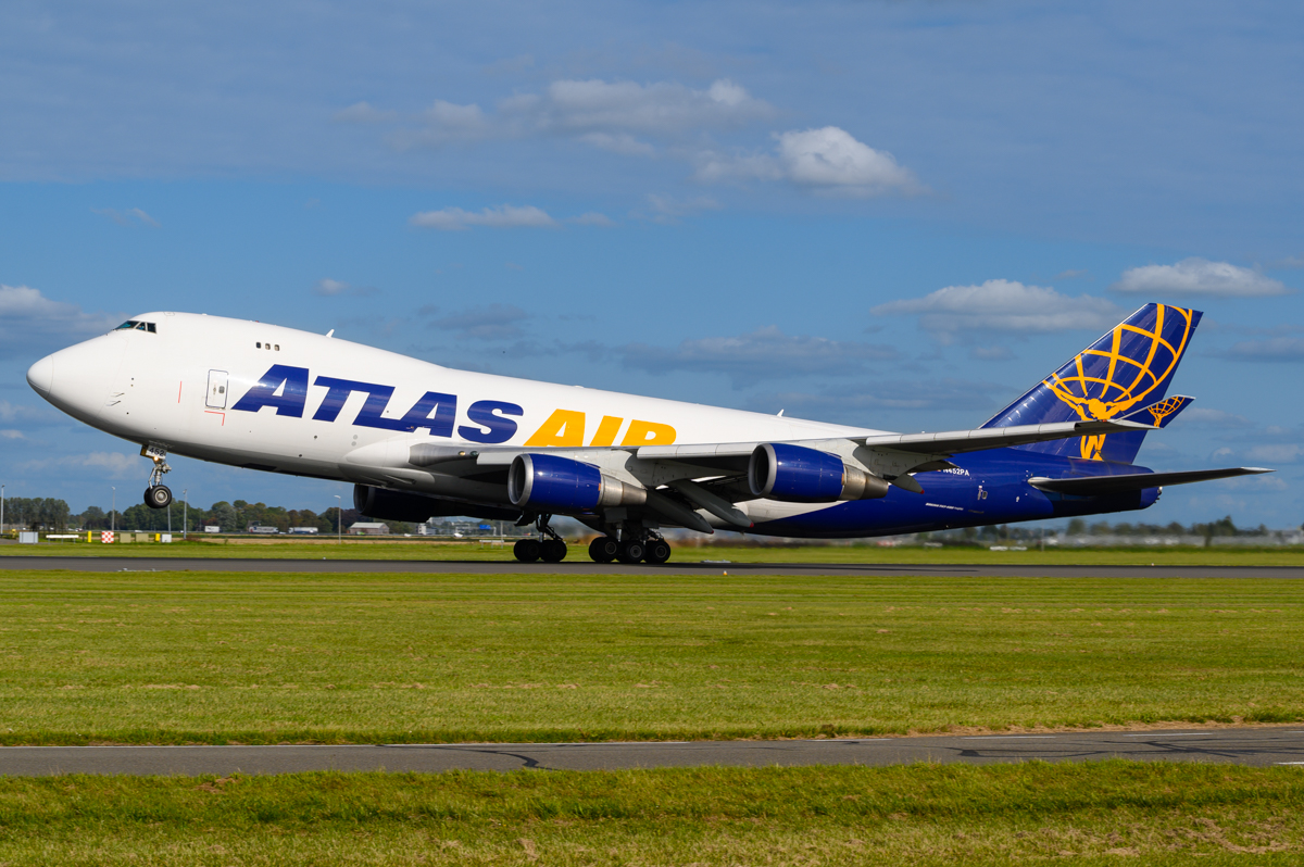 Full size: Polar Air Cargo Boeing 747-400F N452PA at Amsterdam Schiphol Airport