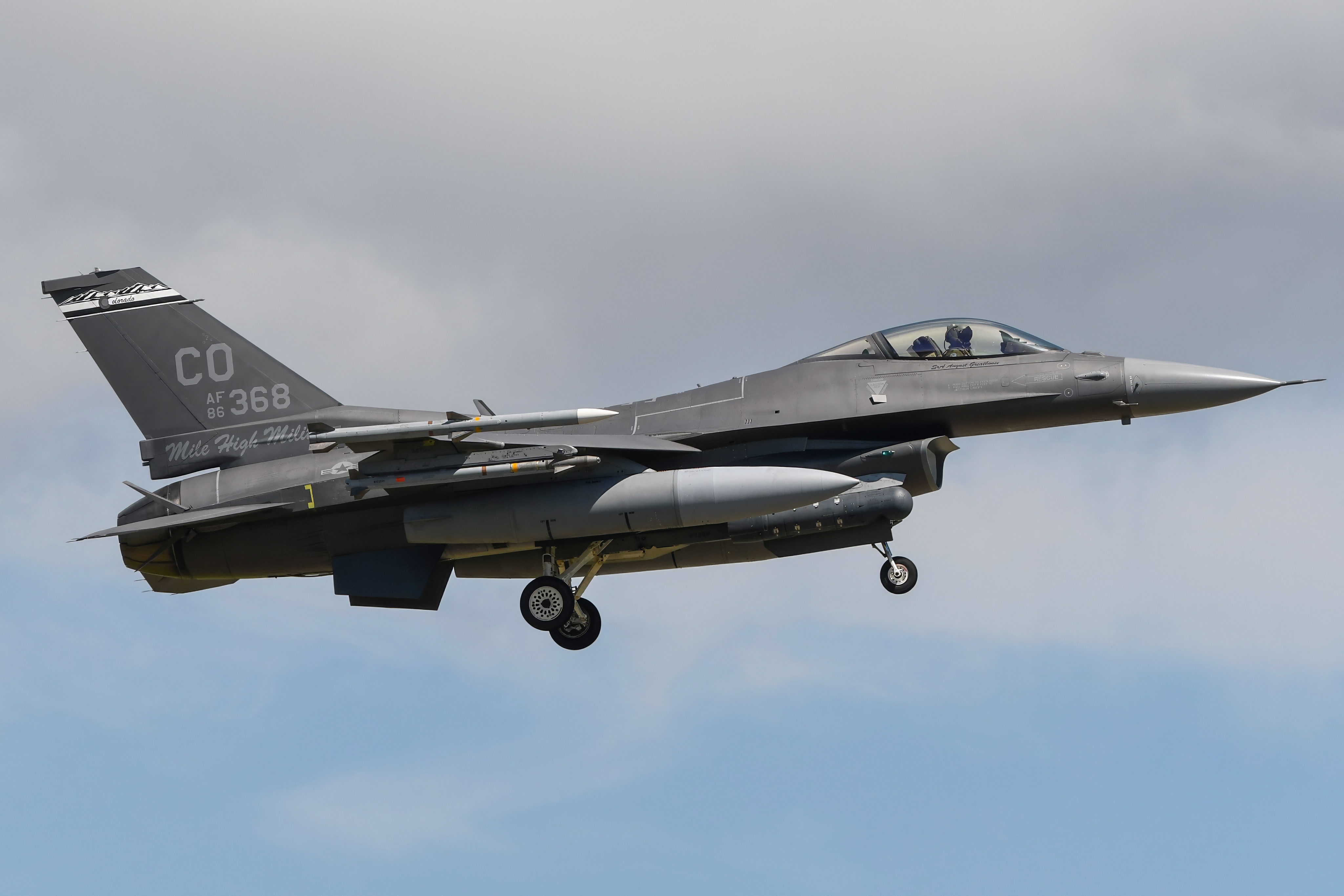 Full size: Air National Guard General Dynamics F-16 Fighting Falcon 86-0368 at Langley Air Force Base