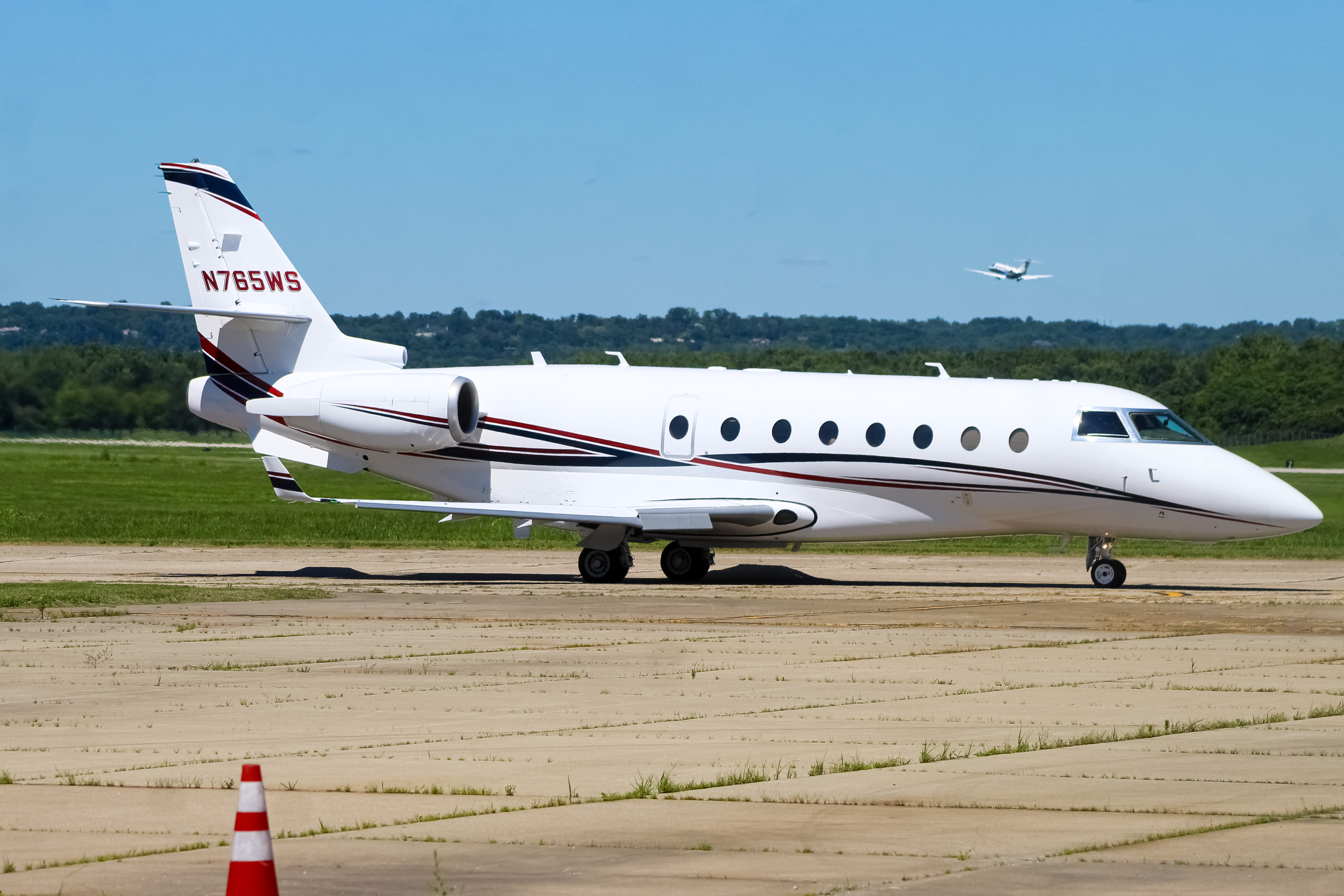Full size: PRIVATE Gulfstream G280 N765WS at Cincinnati Municipal Airport/Lunken Field