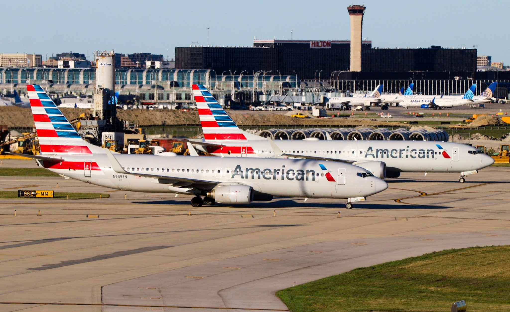 Full size: American Airlines Boeing 737-800 N959AN at Chicago O'Hare International Airport