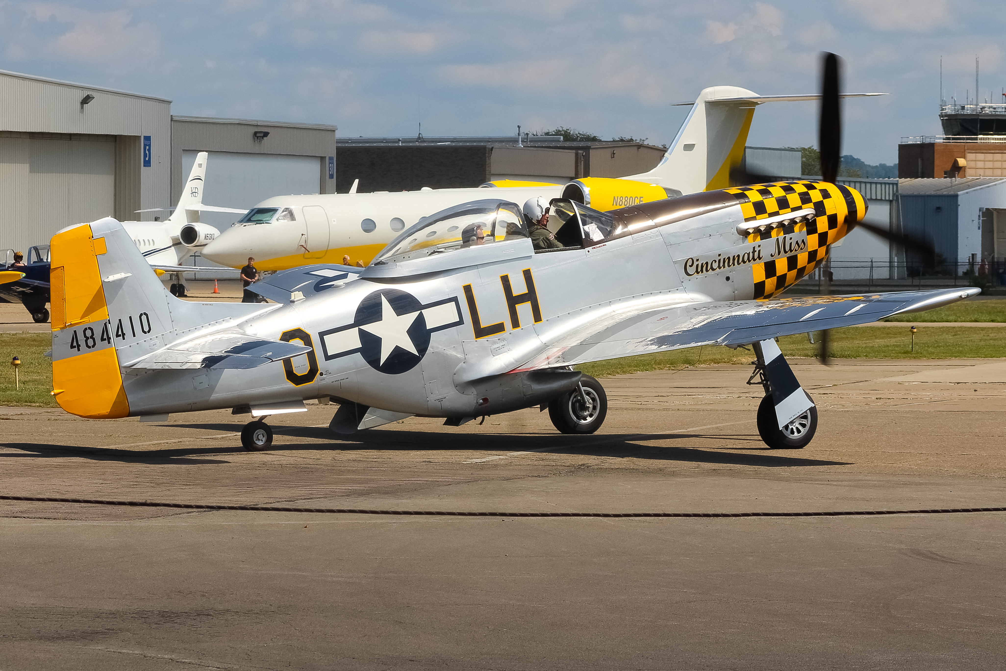 Full size: PRIVATE North American P-51 Mustang N83KD at Cincinnati Municipal Airport/Lunken Field