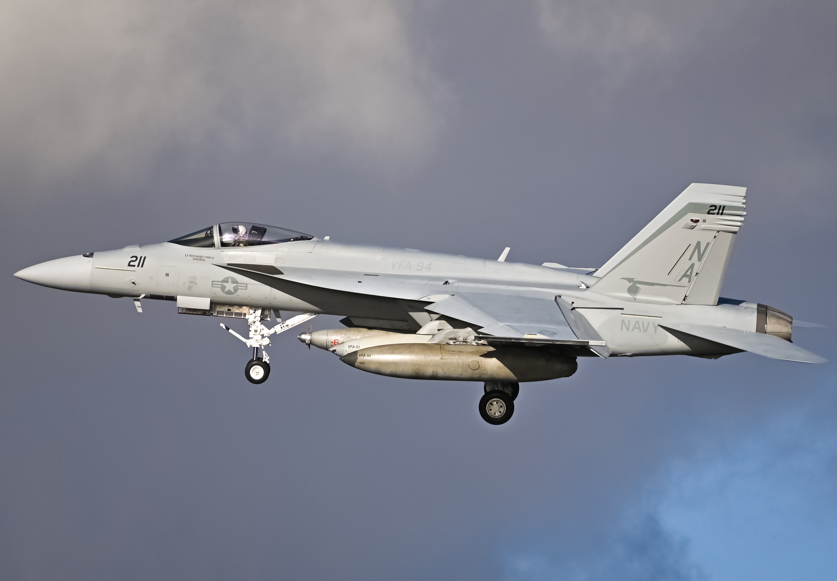 Full size: USN - United States Navy Boeing F/A-18E/F Super Hornet 170311 at North Island NAS