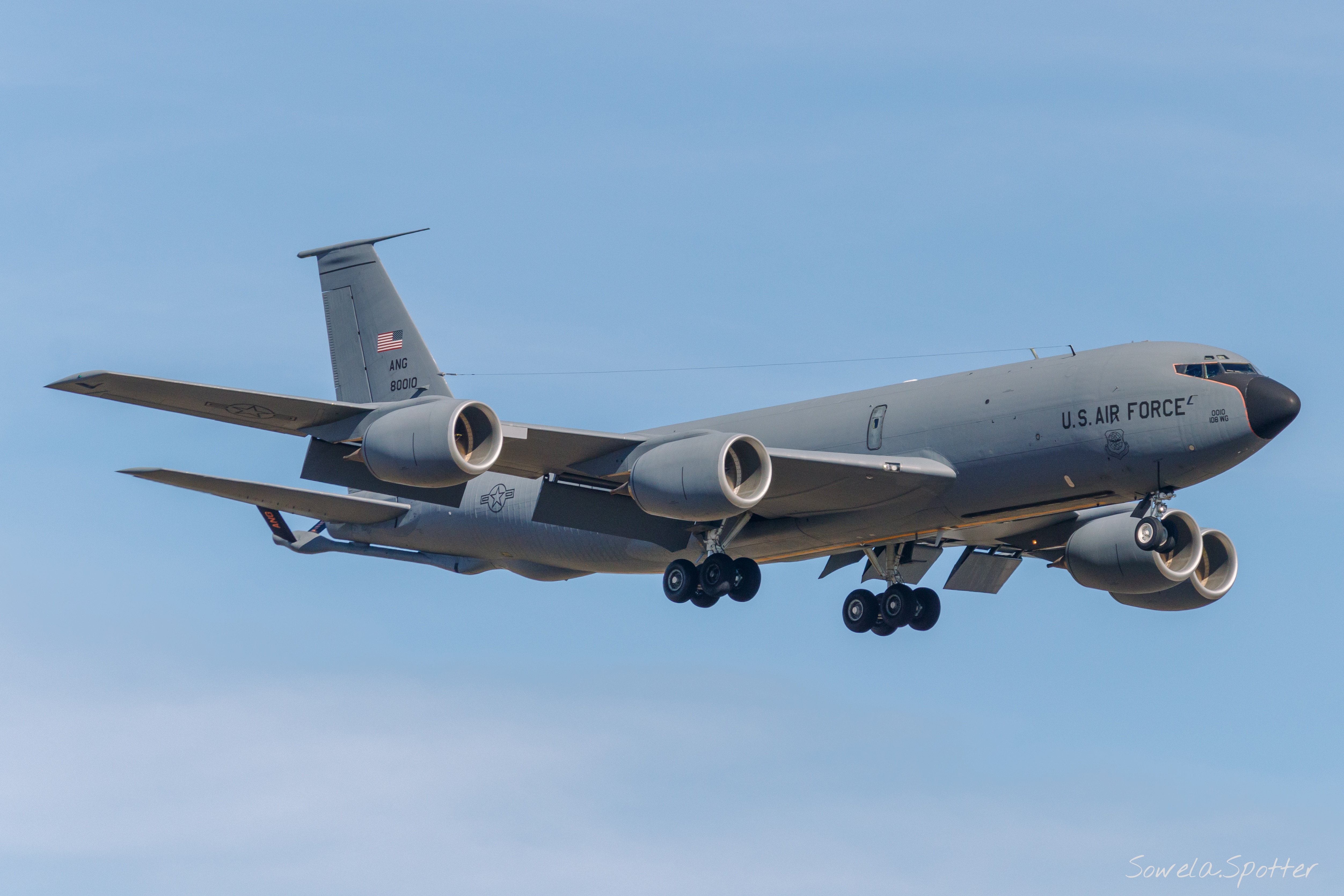 Full size: USAF - United States Air Force Boeing KC-135 Stratotanker 58-0010 at Lake Charles Chennault International Airport