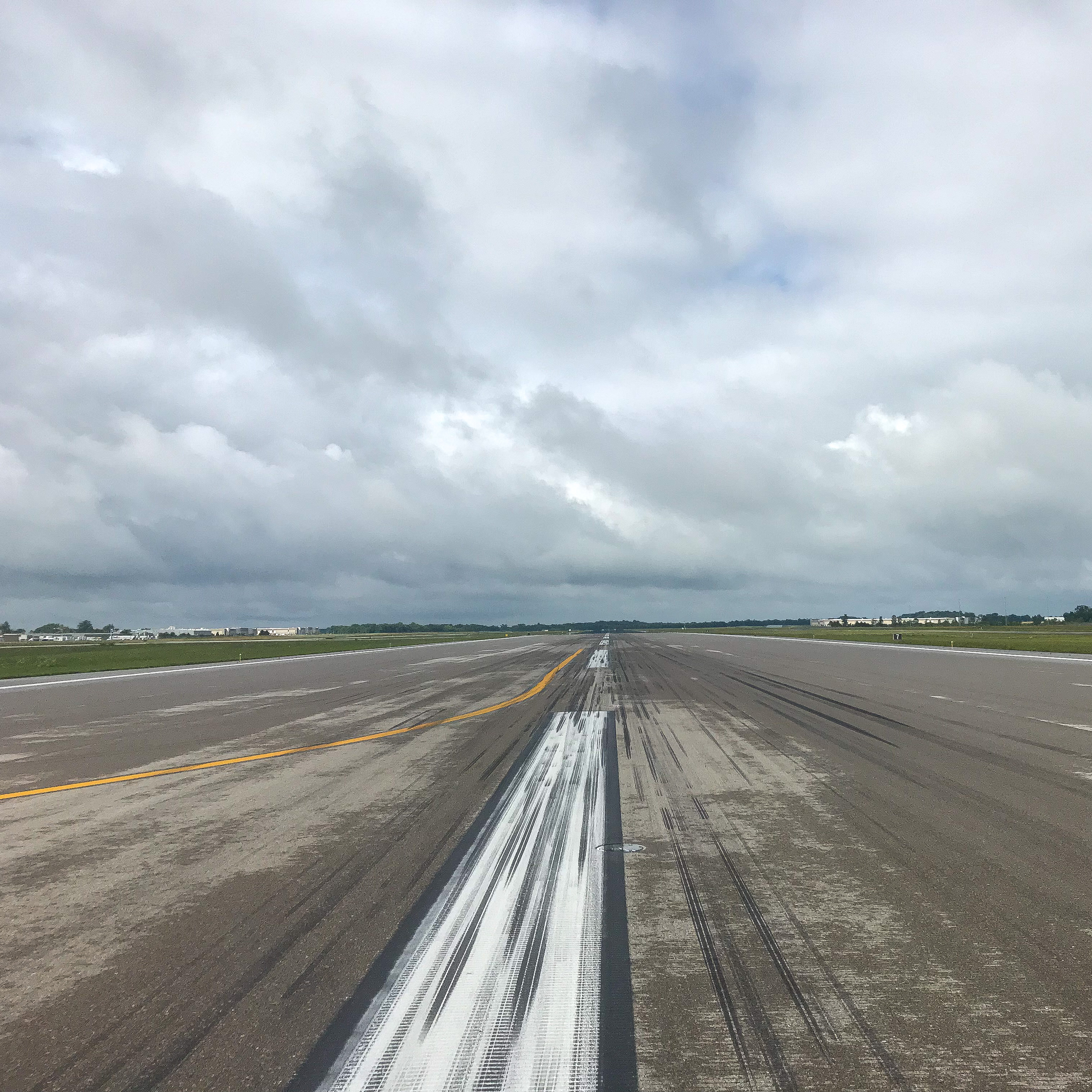 Full size: Airport Photo KDAY at James M Cox Dayton International Airport