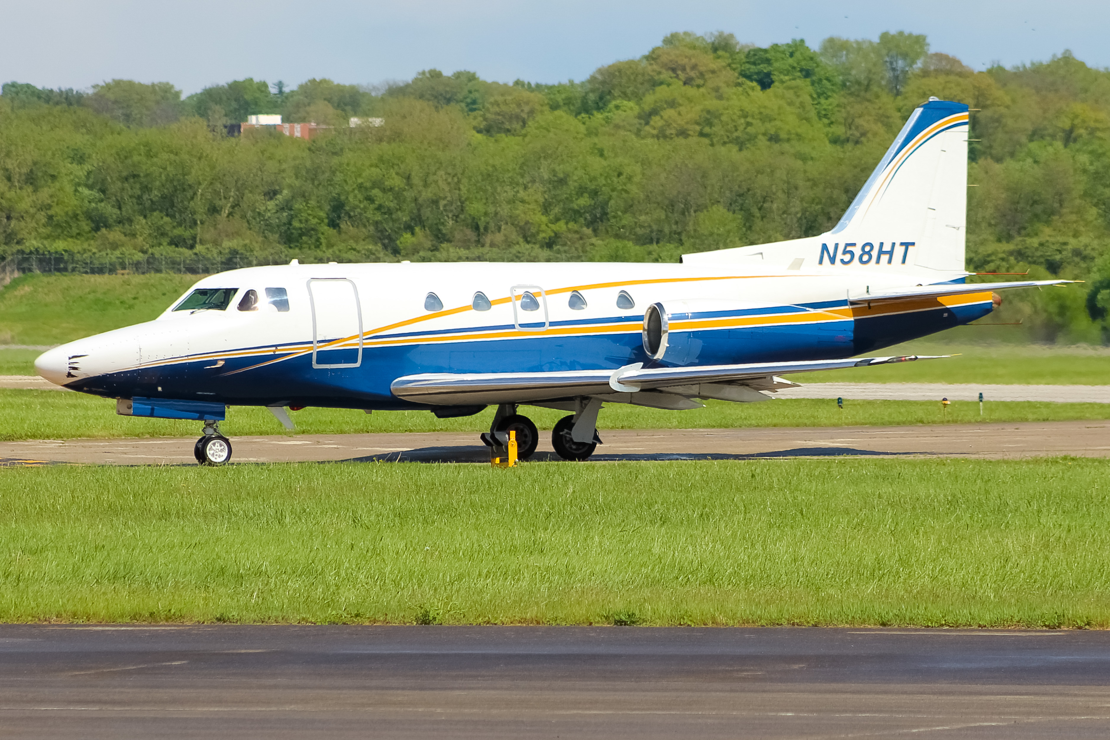 Full size: American Air Charter  Rockwell NA-265-65 Sabreliner 65 N58HT at Cincinnati Municipal Airport/Lunken Field