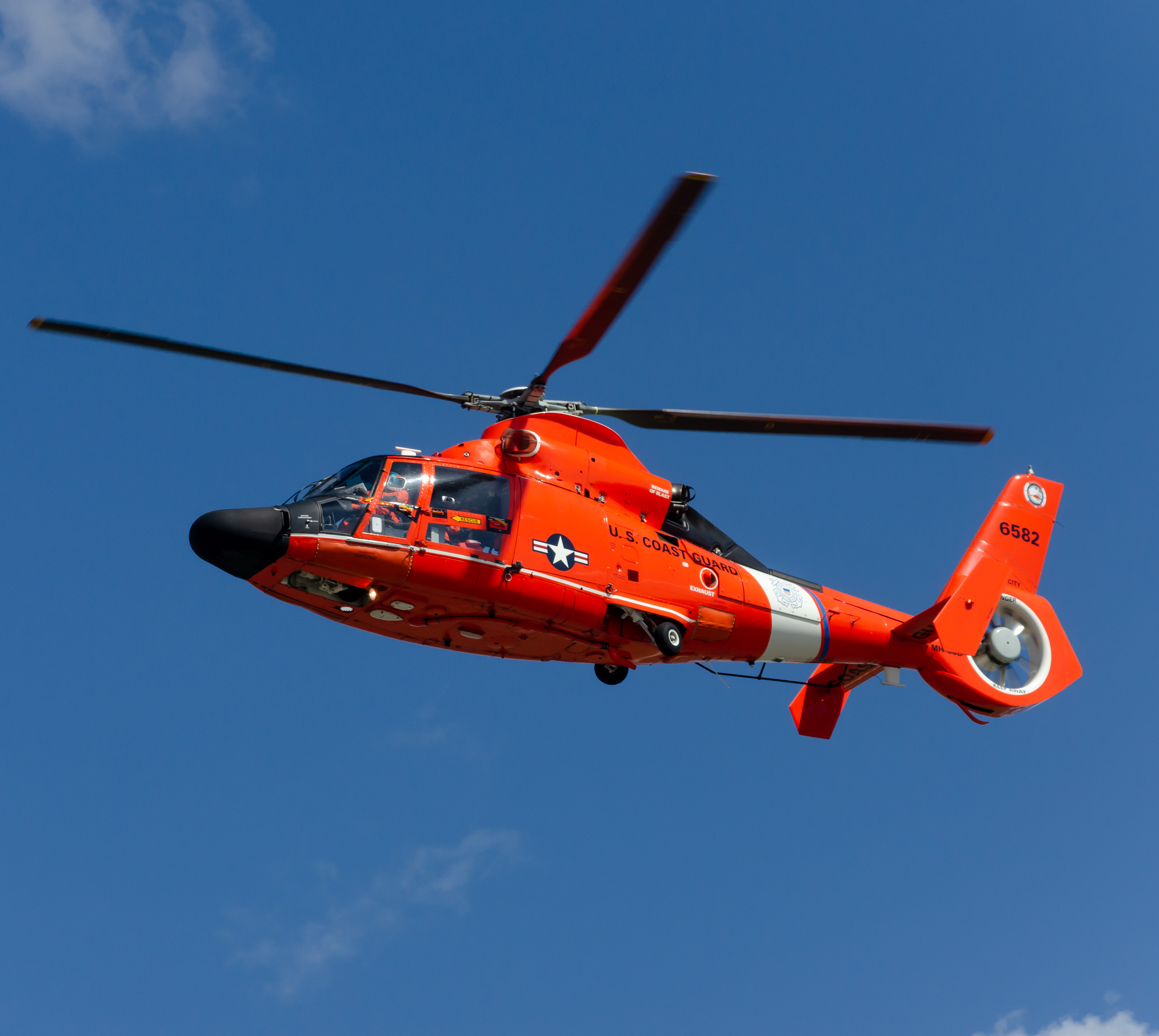 Full size: USCG - United States Coast Guard Aerospatiale HH-65C 6582 at Atlantic City International Airport