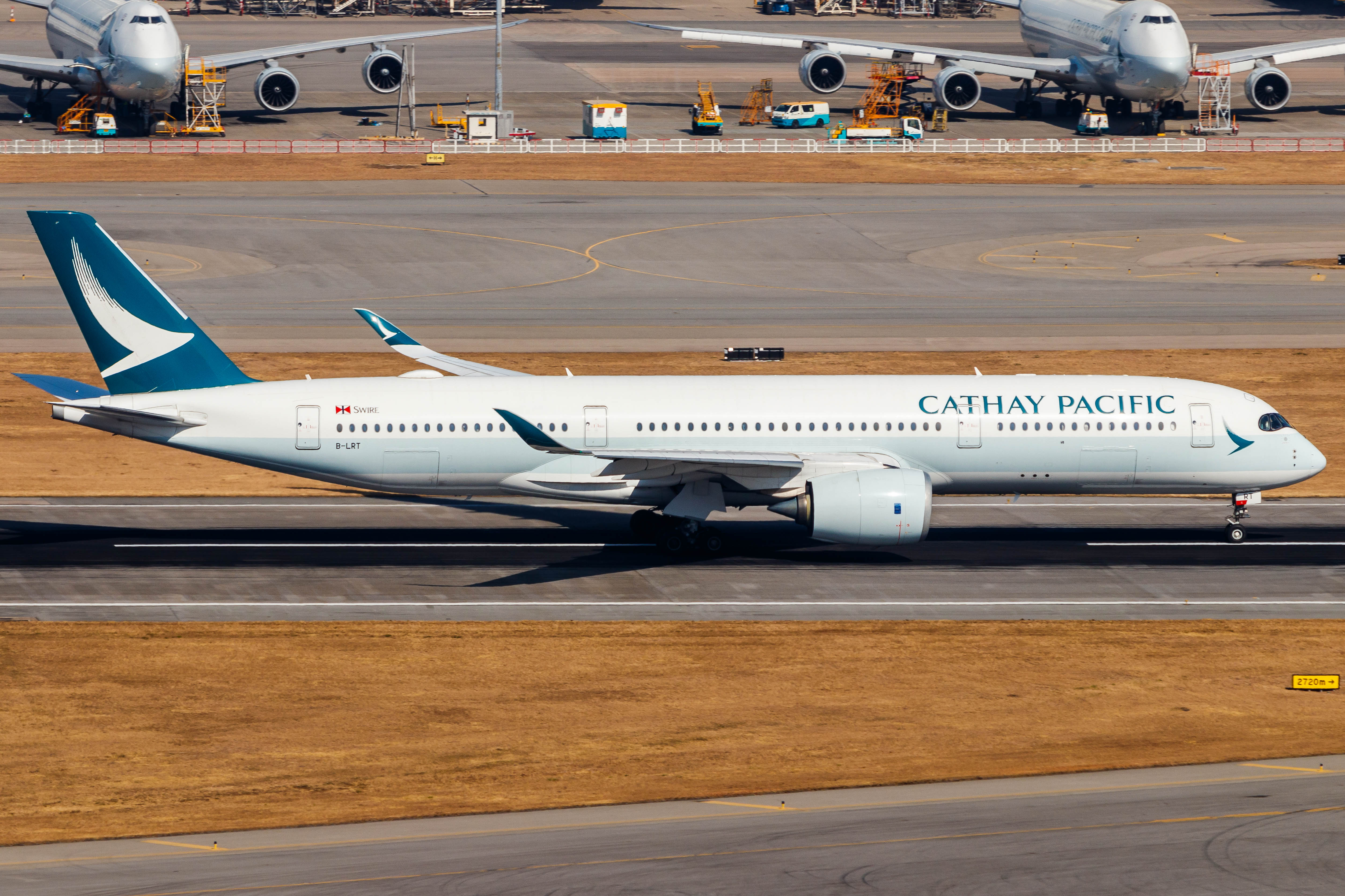 Full size: Cathay Pacific Airbus A350-900 B-LRT at Hong Kong International Airport