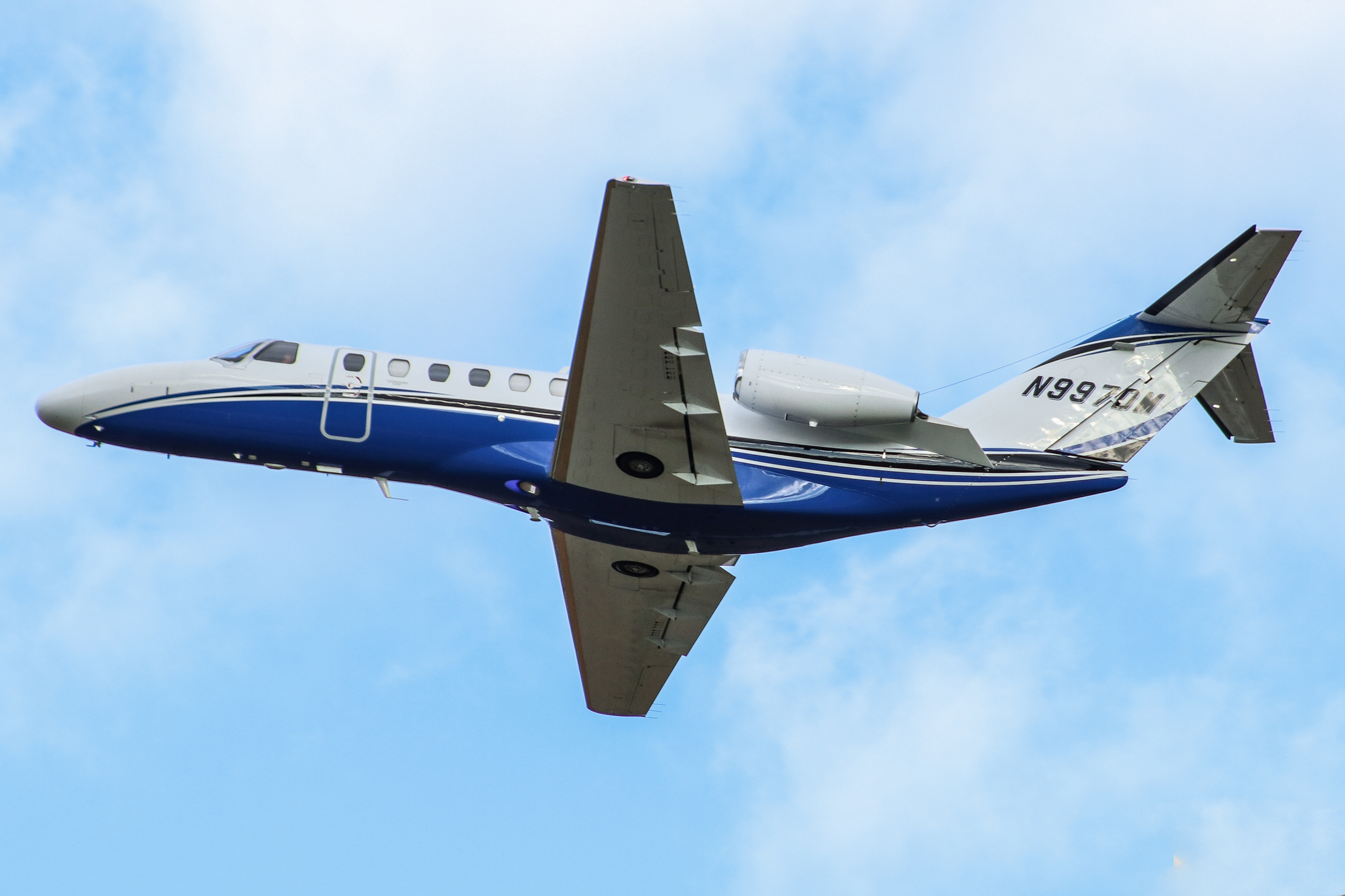 Full size: PRIVATE Cessna Citation CJ3 N997DM at York Airport