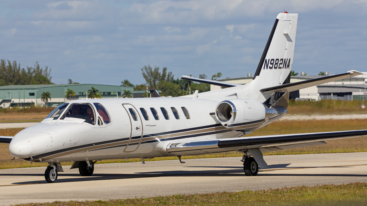 Full size: PRIVATE Cessna Citation 550 N982NA at Naples Municipal Airport