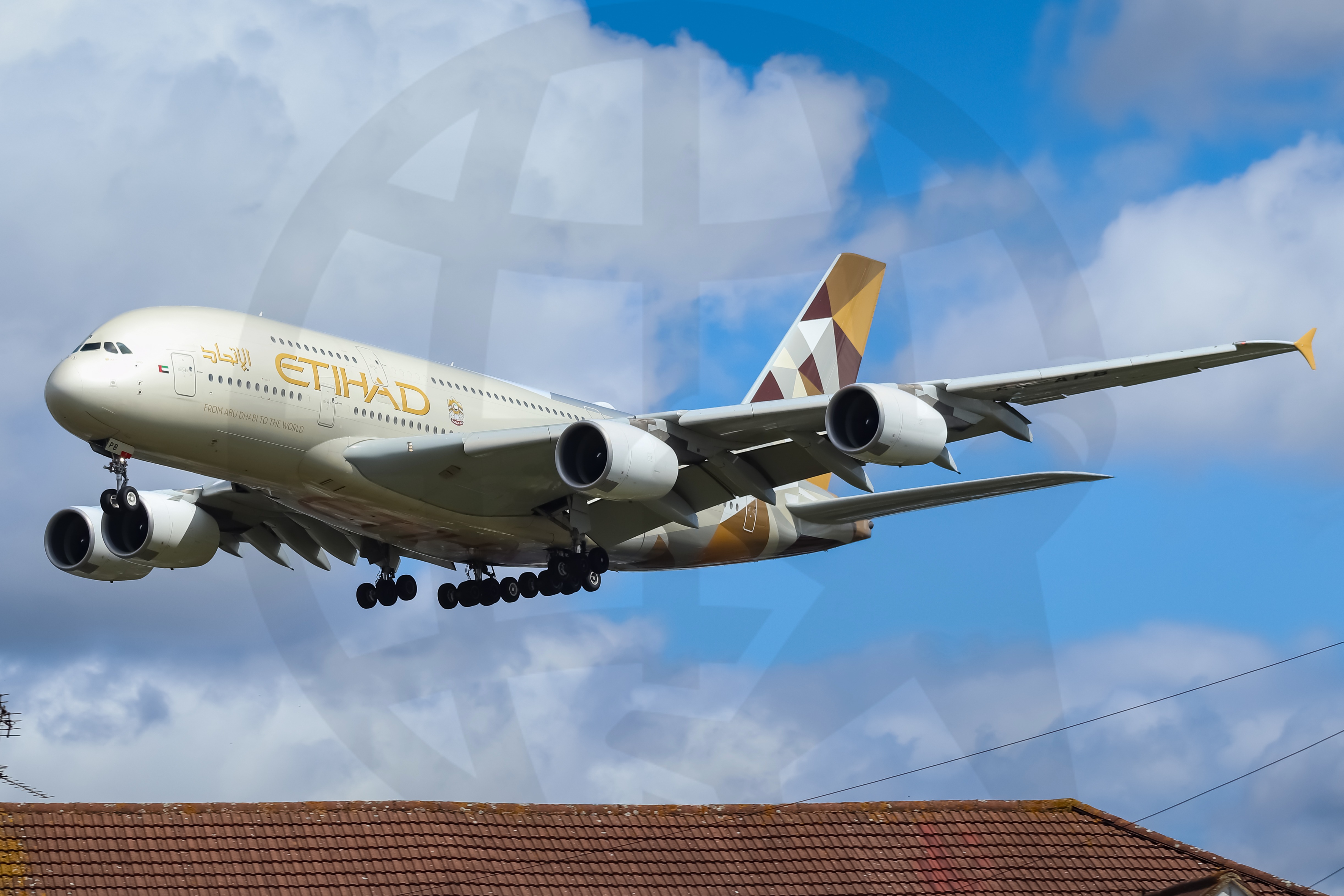 Full size: Etihad Airways Airbus A380-800 A6-APB at London Heathrow International Airport