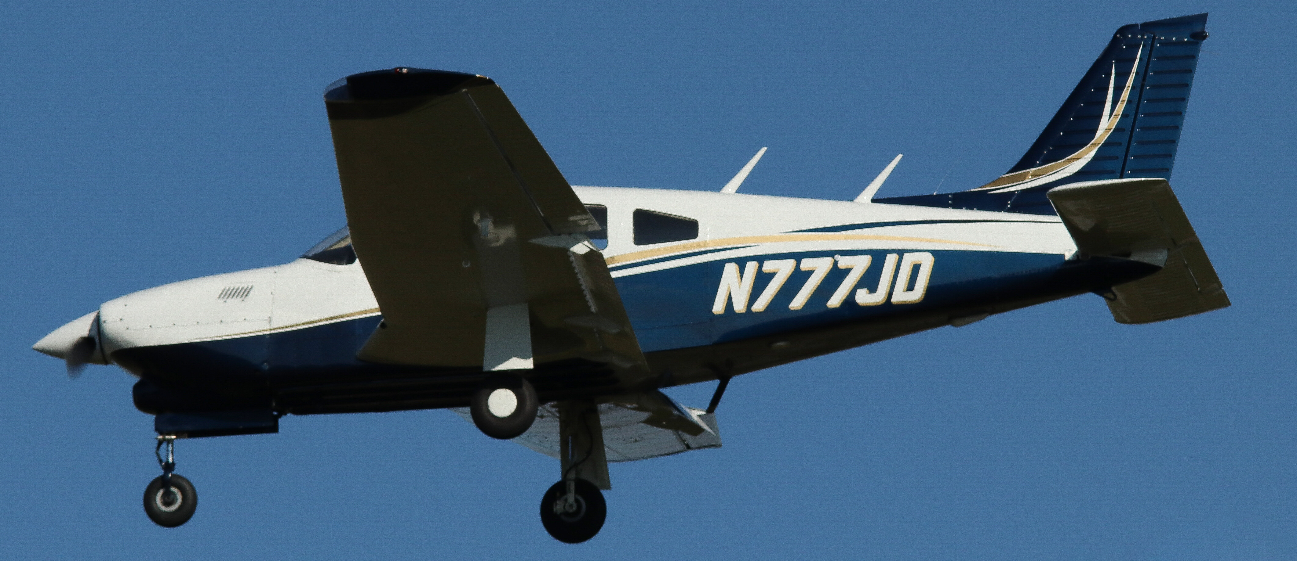 Full size: PRIVATE Piper 201T Arrow  N777JD at Carroll County Regional Airport/Jack B Poage Field