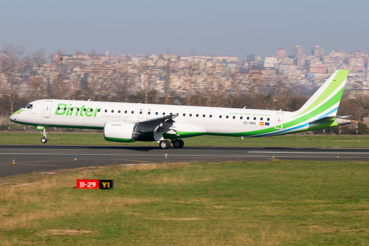 Full size: Binter Canarias Embraer E195-E2 EC-NNV at Santander Airport
