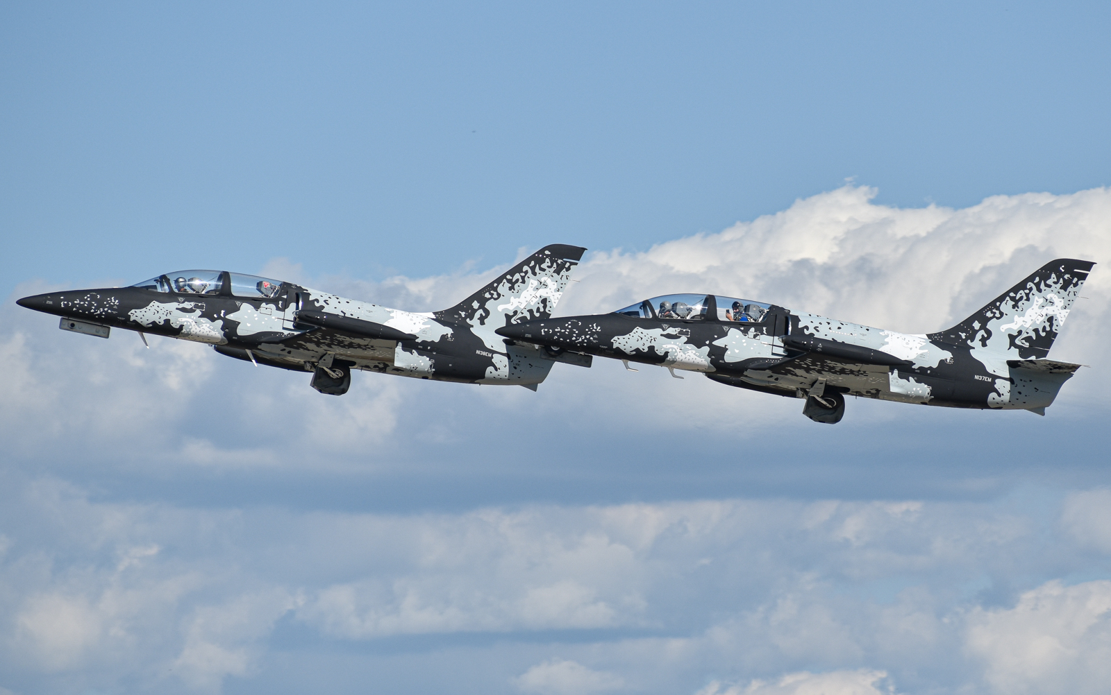 Full size: PRIVATE Aero L-39 Albatros N137EM at Wittman Regional Airport