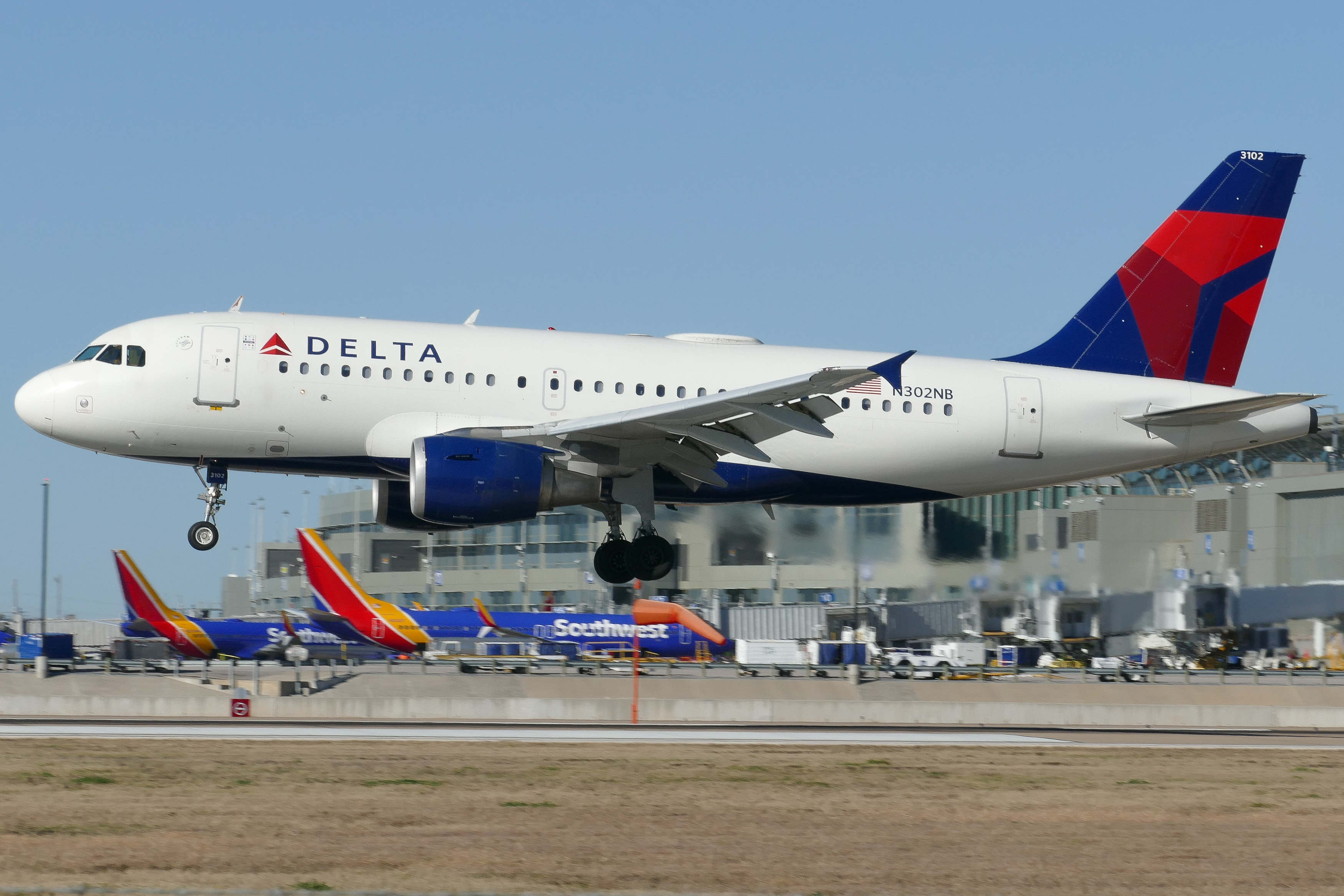 Full size: Delta Airlines Airbus A319 N302NB at Austin-Bergstrom International Airport