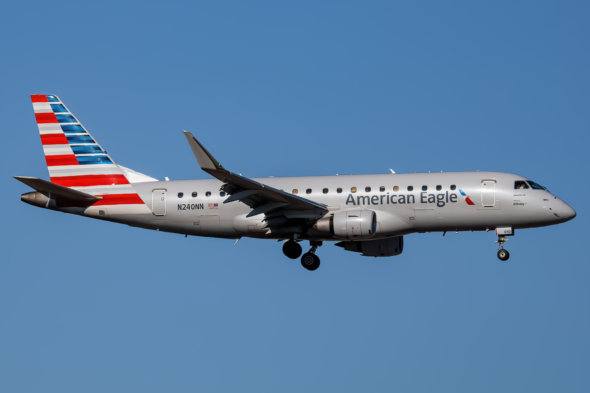 Full size: American Eagle Embraer E175 N240NN at Boise Air Terminal/Gowen Field
