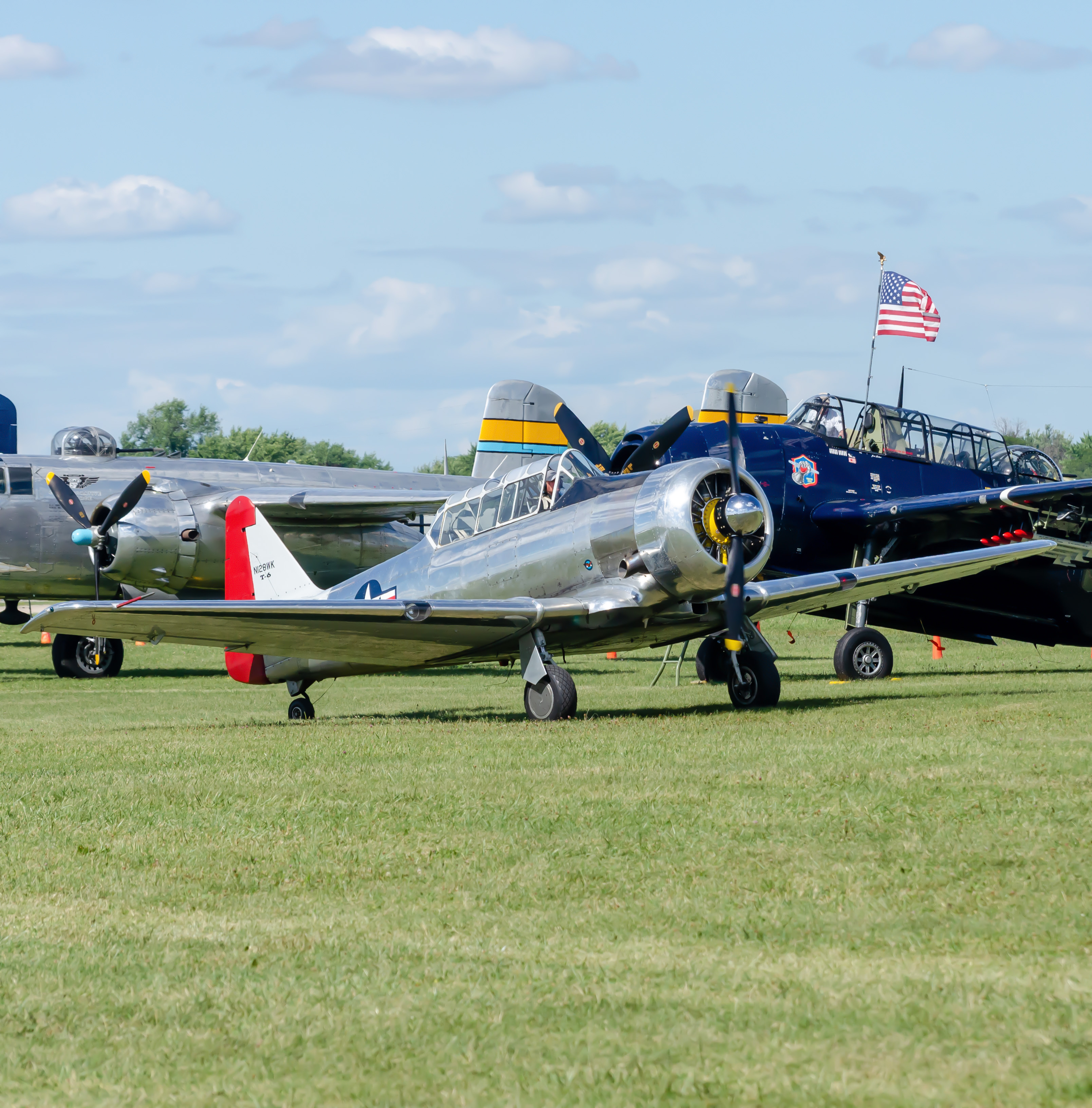 Full size: PRIVATE North American T-6 Texan N128WK at Wittman Regional Airport