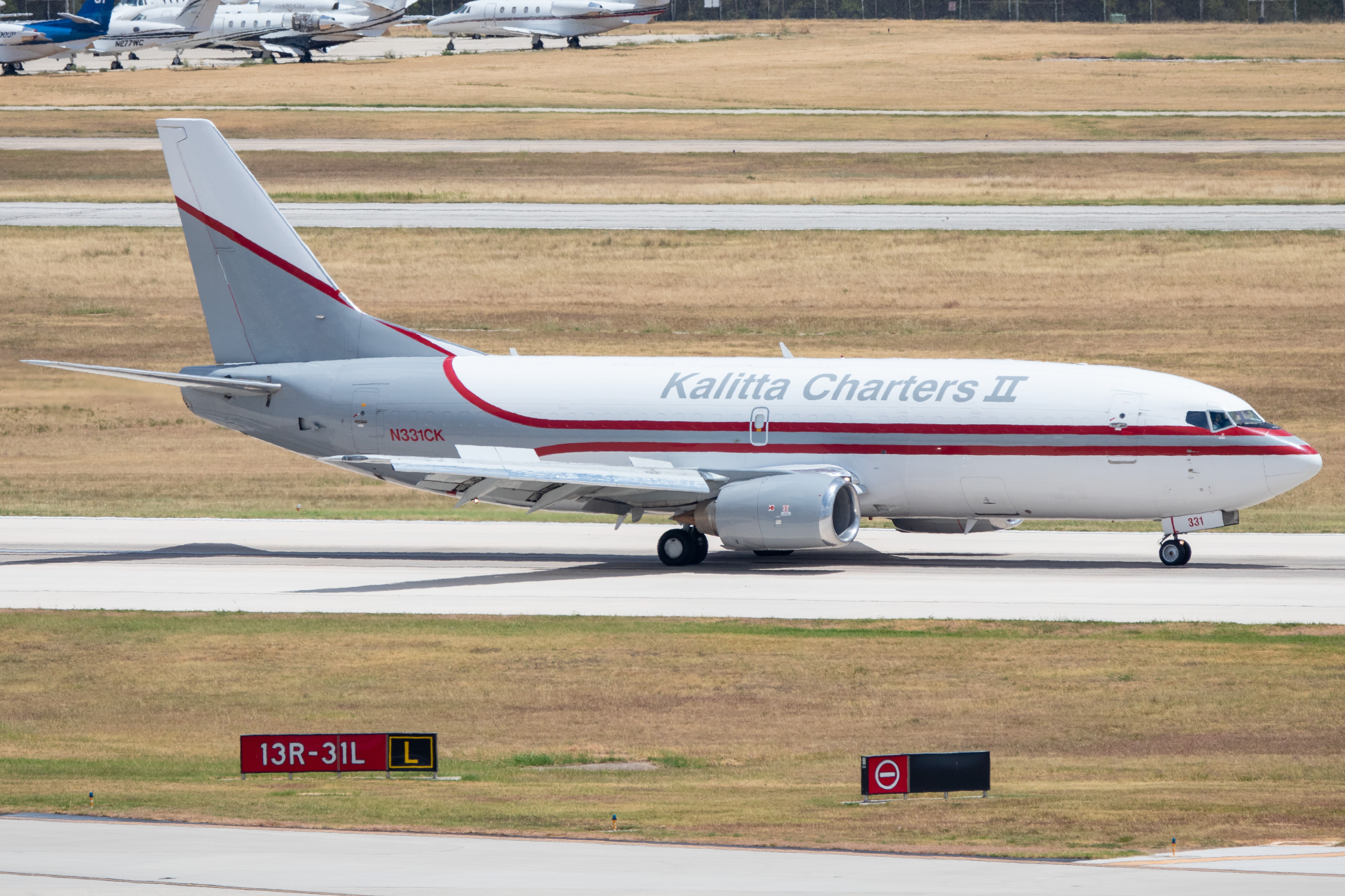 Full size: Kalitta Charters Boeing 737-400 N331CK at San Antonio International Airport