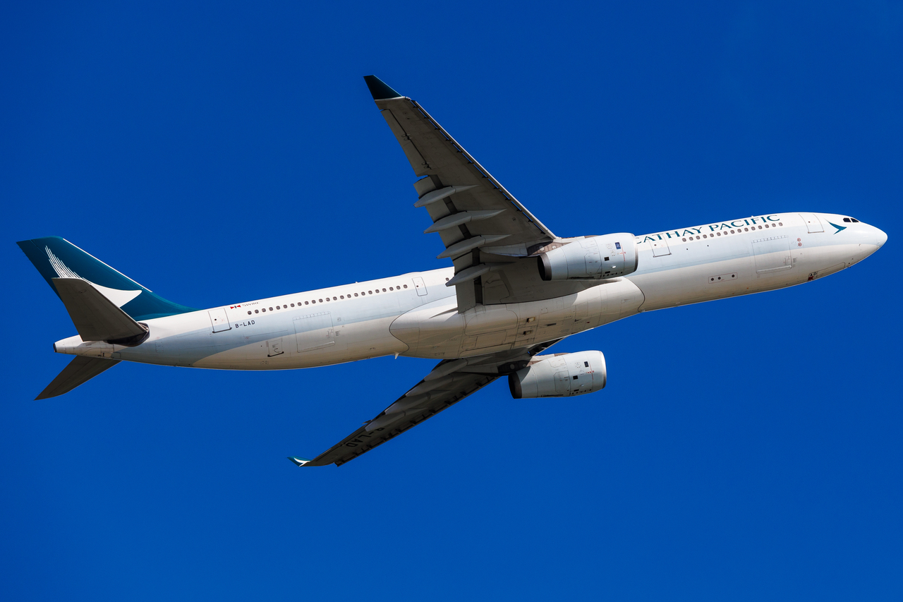 Full size: Cathay Pacific Airbus A330-300 B-LAD at Hong Kong International Airport