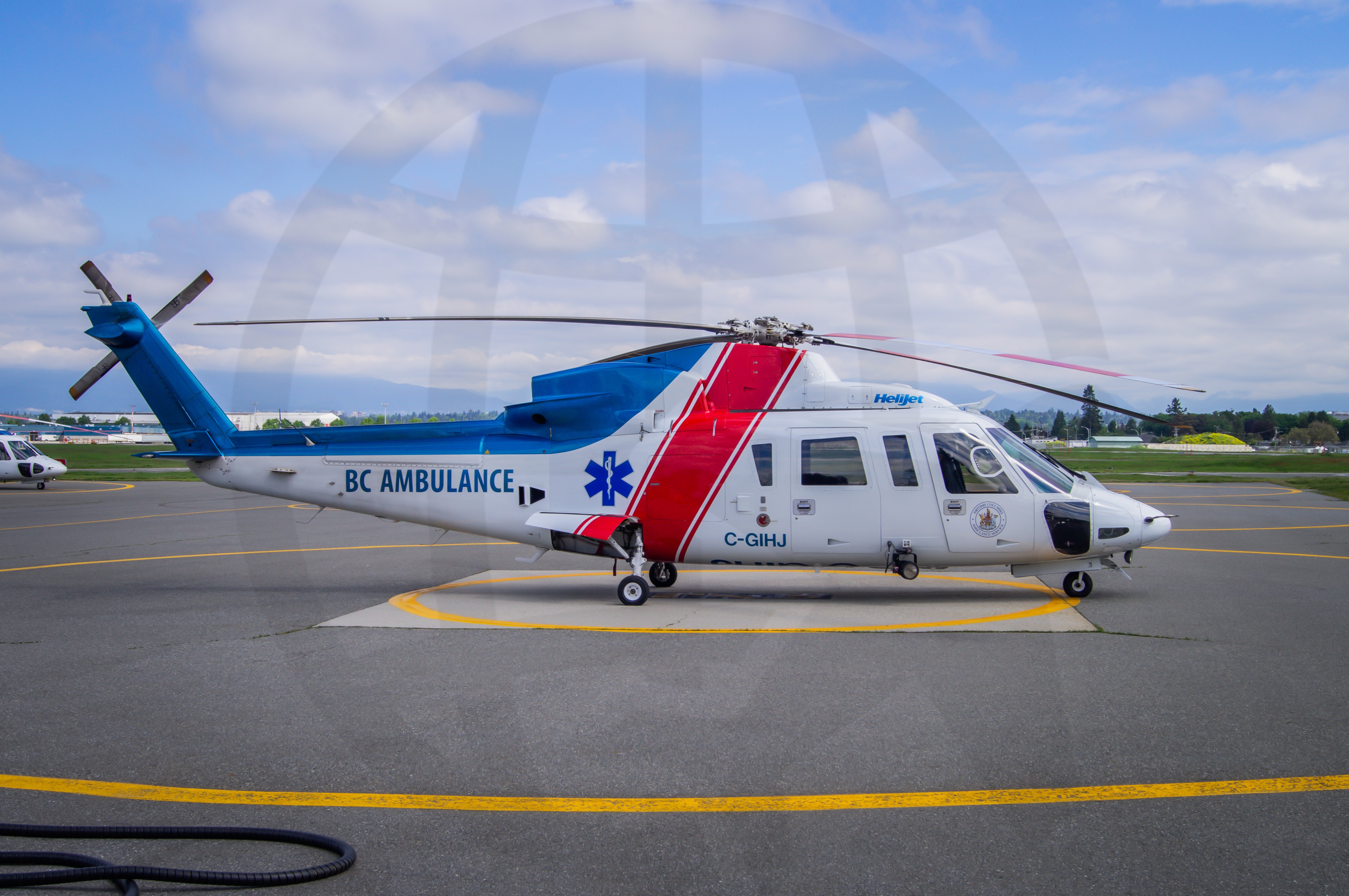 Full size: HeliJet Sikorsky S76 C-GIHJ at Vancouver International Airport