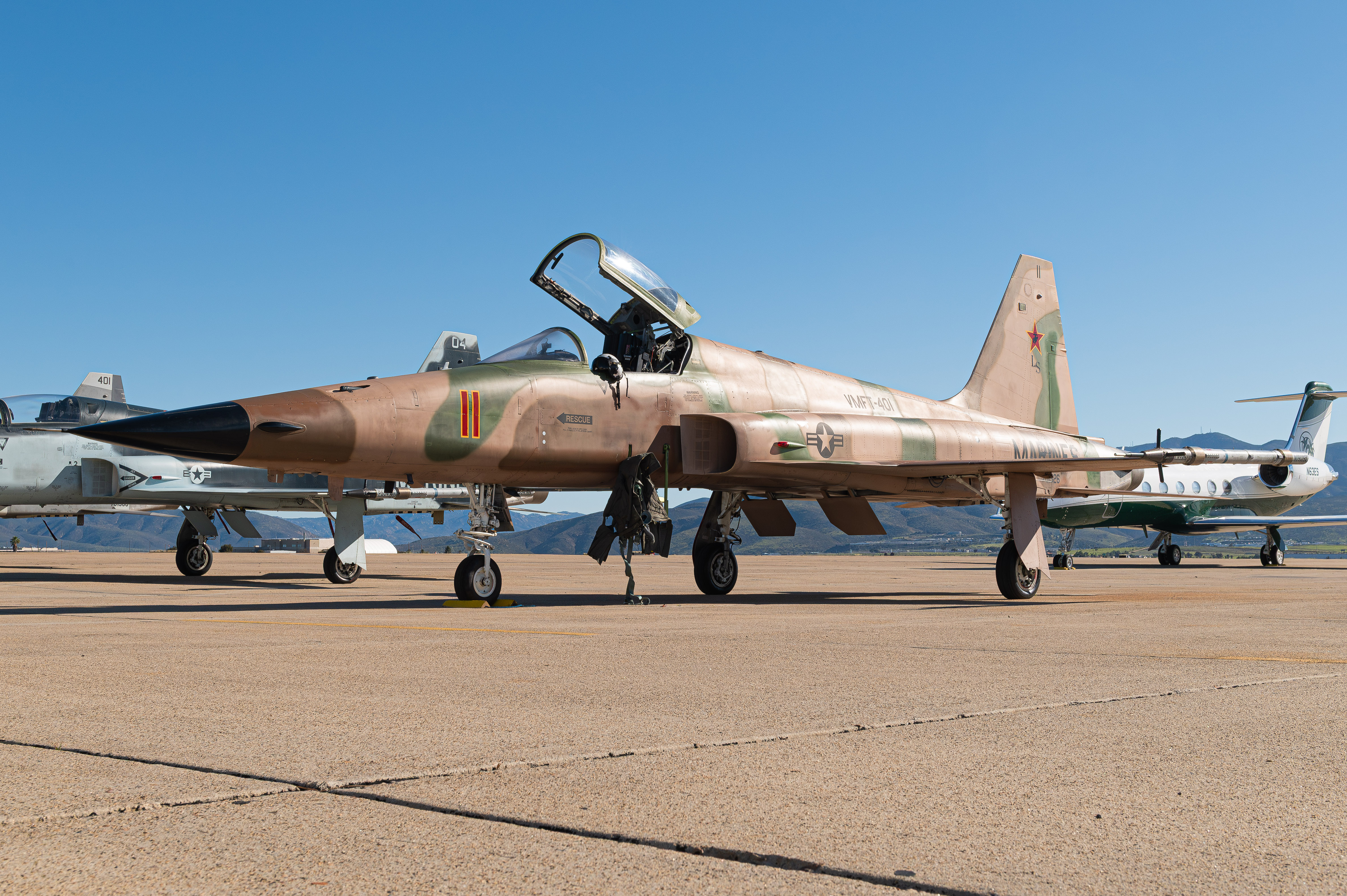Full size: USMC - United States Marine Corp Northrop F-5N Tiger II 761526 at Brown Field Municipal Airport