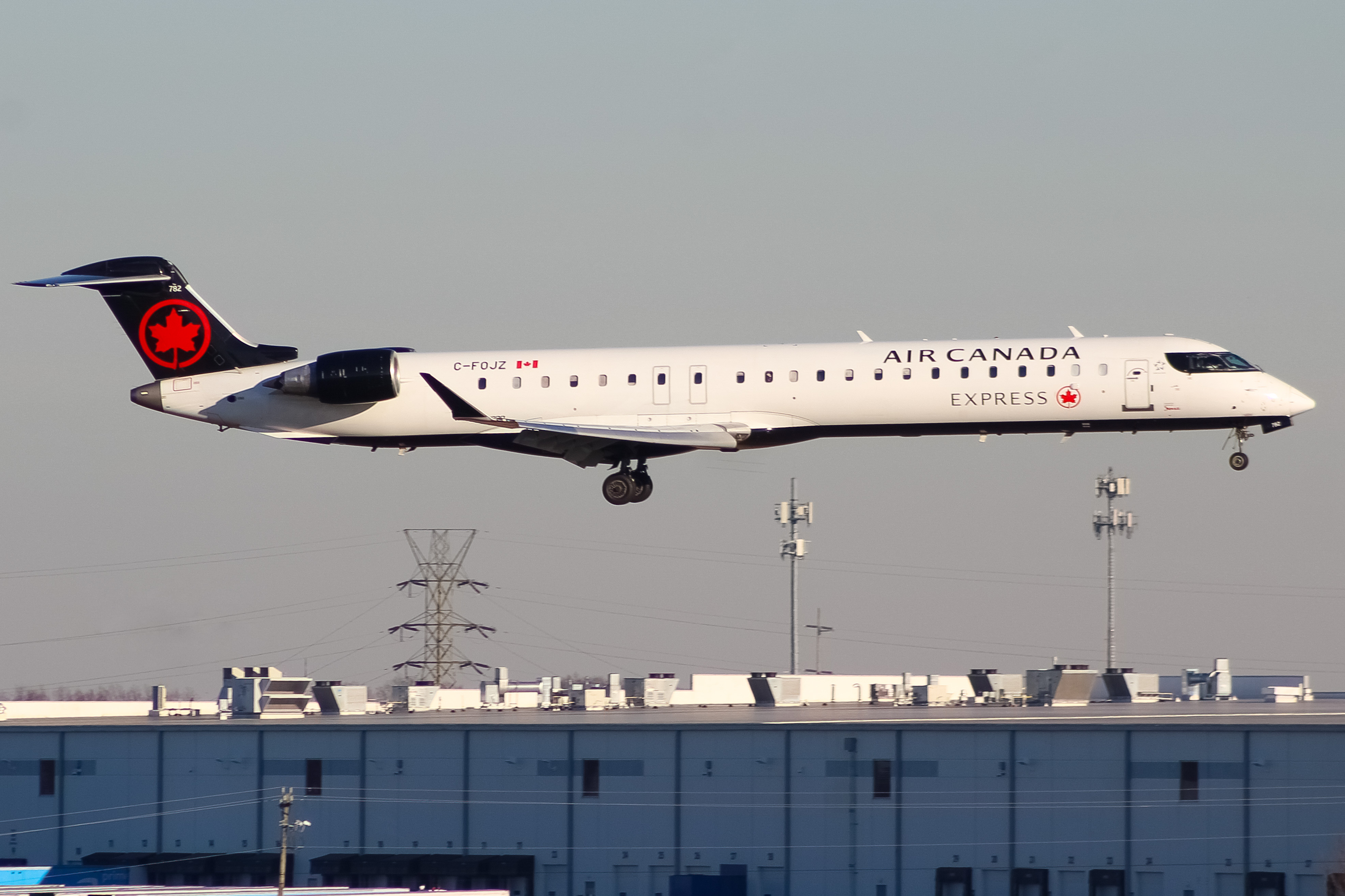 Full size: Air Canada Express Mitsubishi CRJ-900 C-FOJZ at Cincinnati/Northern Kentucky International Airport